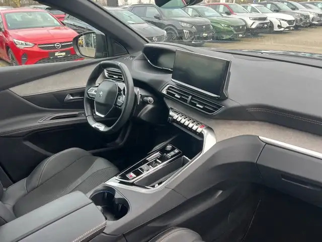 Peugeot 3008 view 10