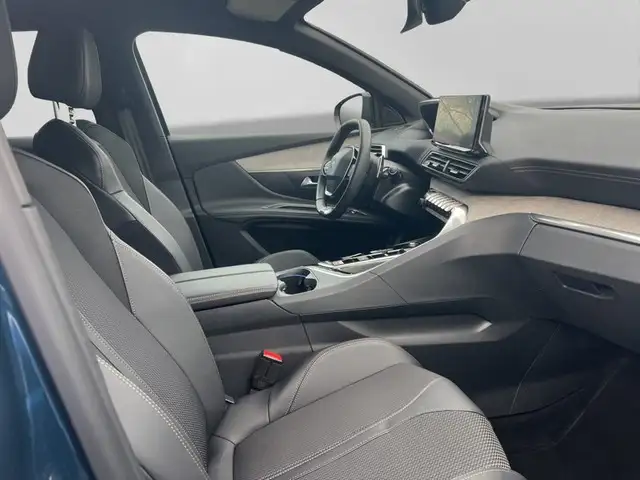 Peugeot 3008 view 9