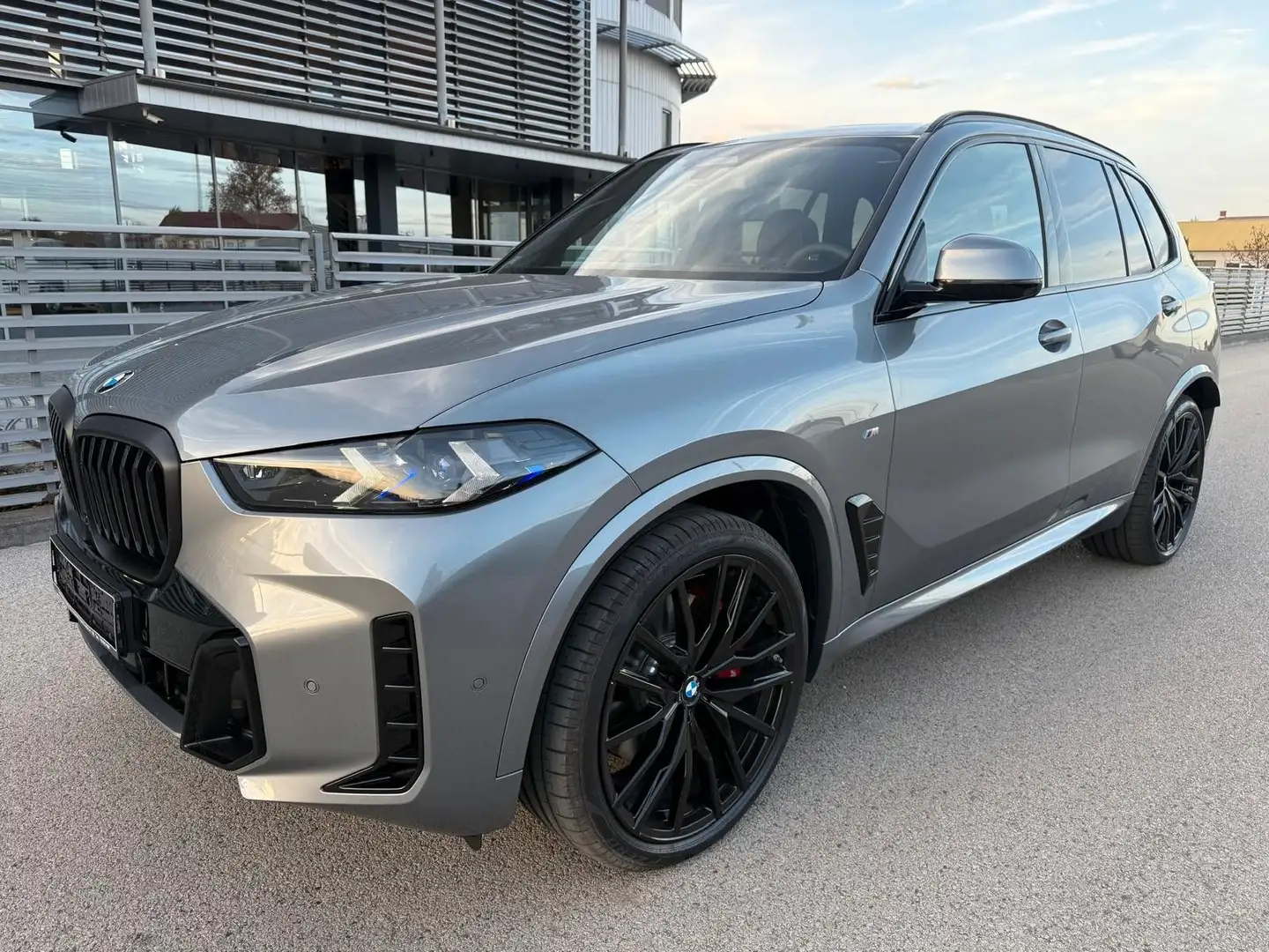 BMW X5 30 d xDrive M Sport Grau - 1