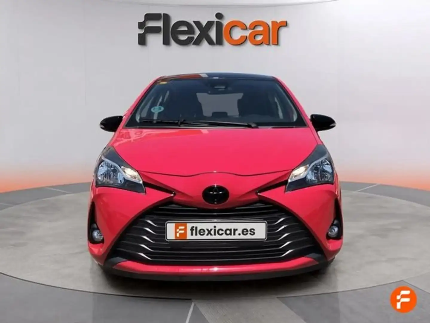 Toyota Yaris 1.0 Active Rojo - 2
