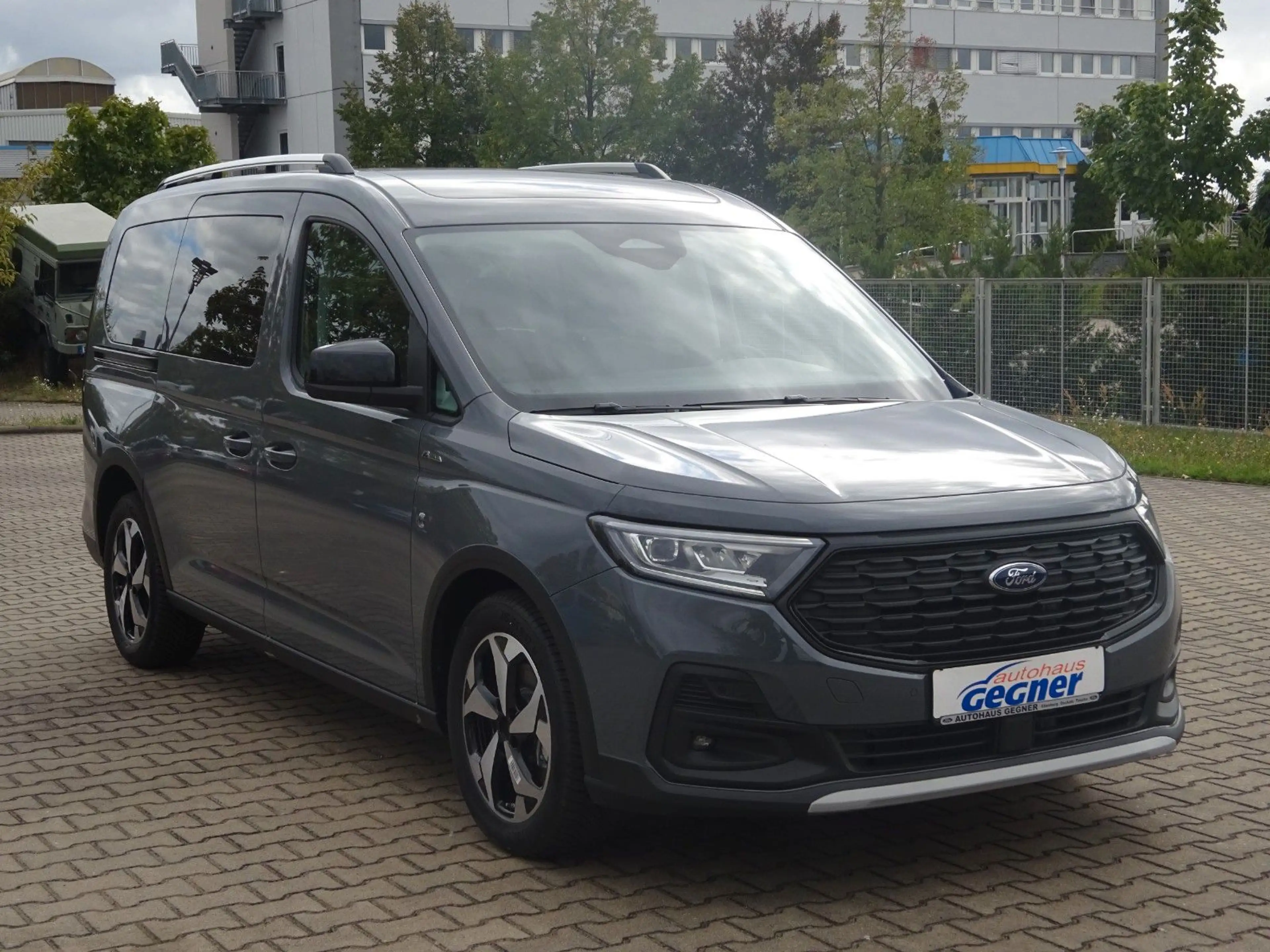 Ford Grand Tourneo Connect L2 Active 4x4 5Sitz Navi — photo 12