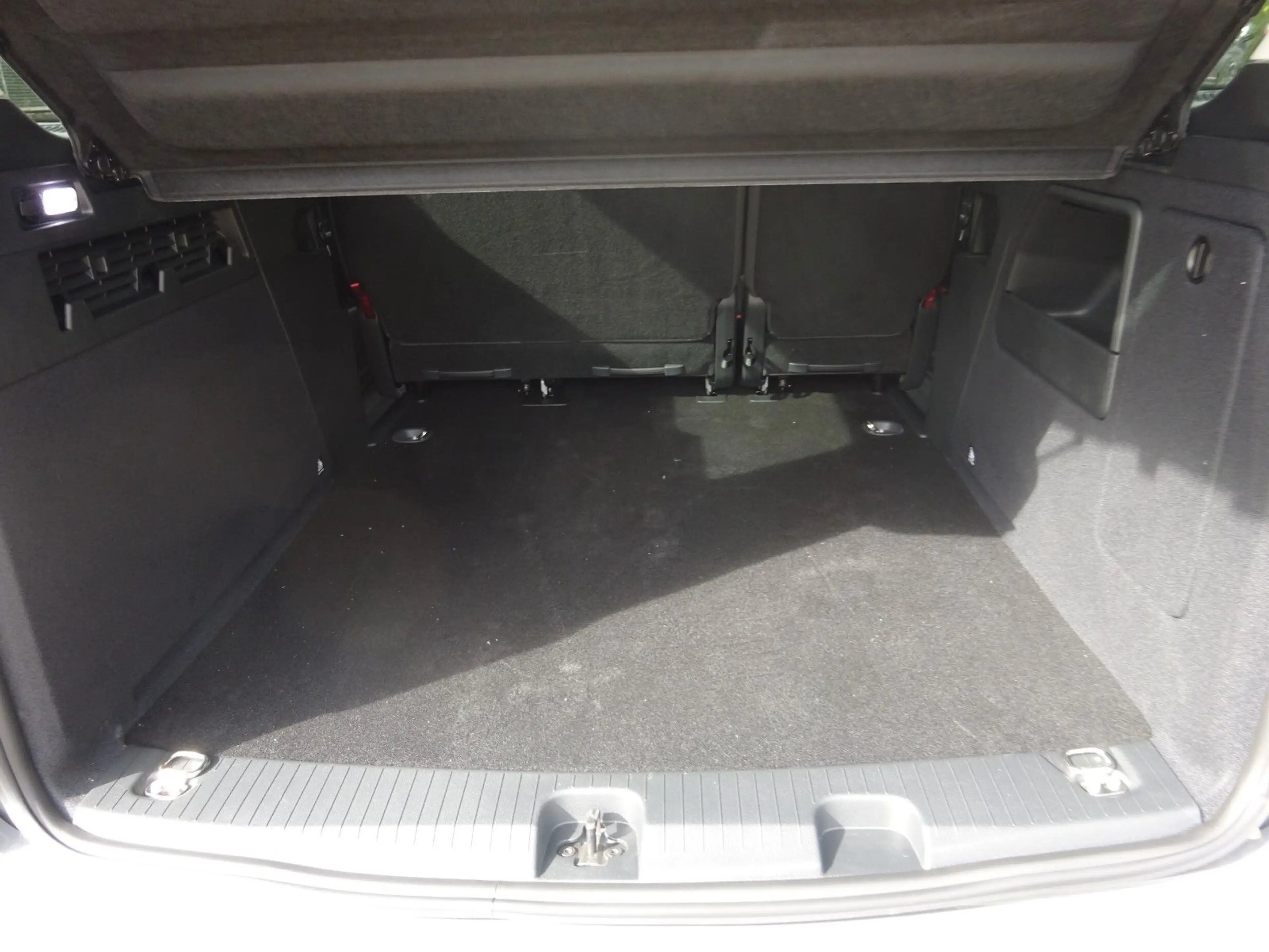 Ford Grand Tourneo Connect L2 Active 4x4 5Sitz Navi — photo 6