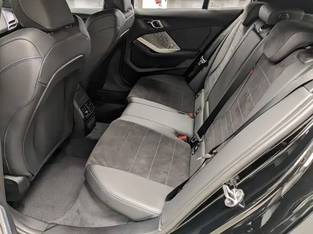BMW 1 Series view 7