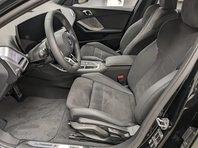 BMW 1 Series view 6