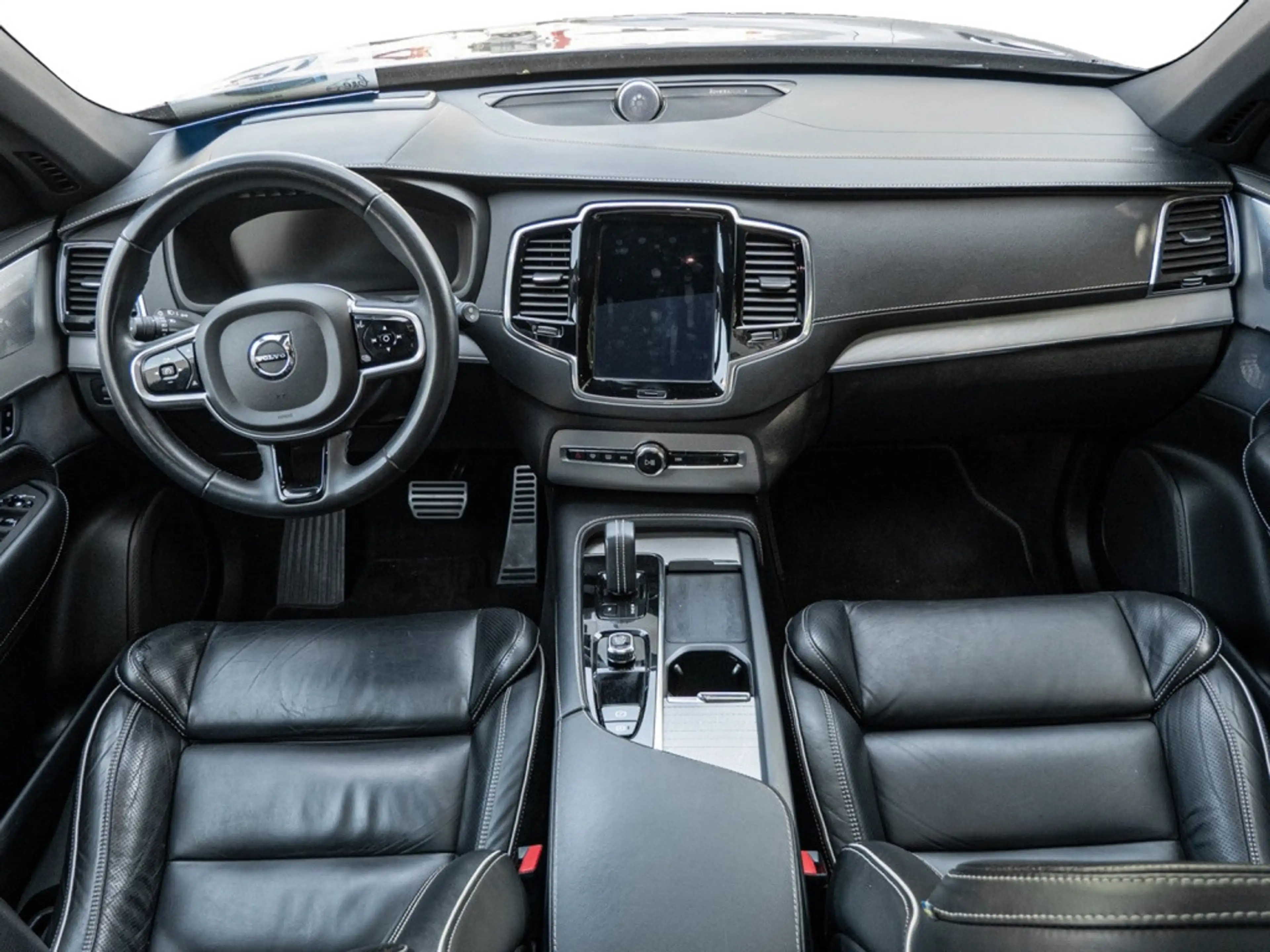 Volvo XC90 B5 AWD R-Design 22" LUFT AHK PANO — photo 6