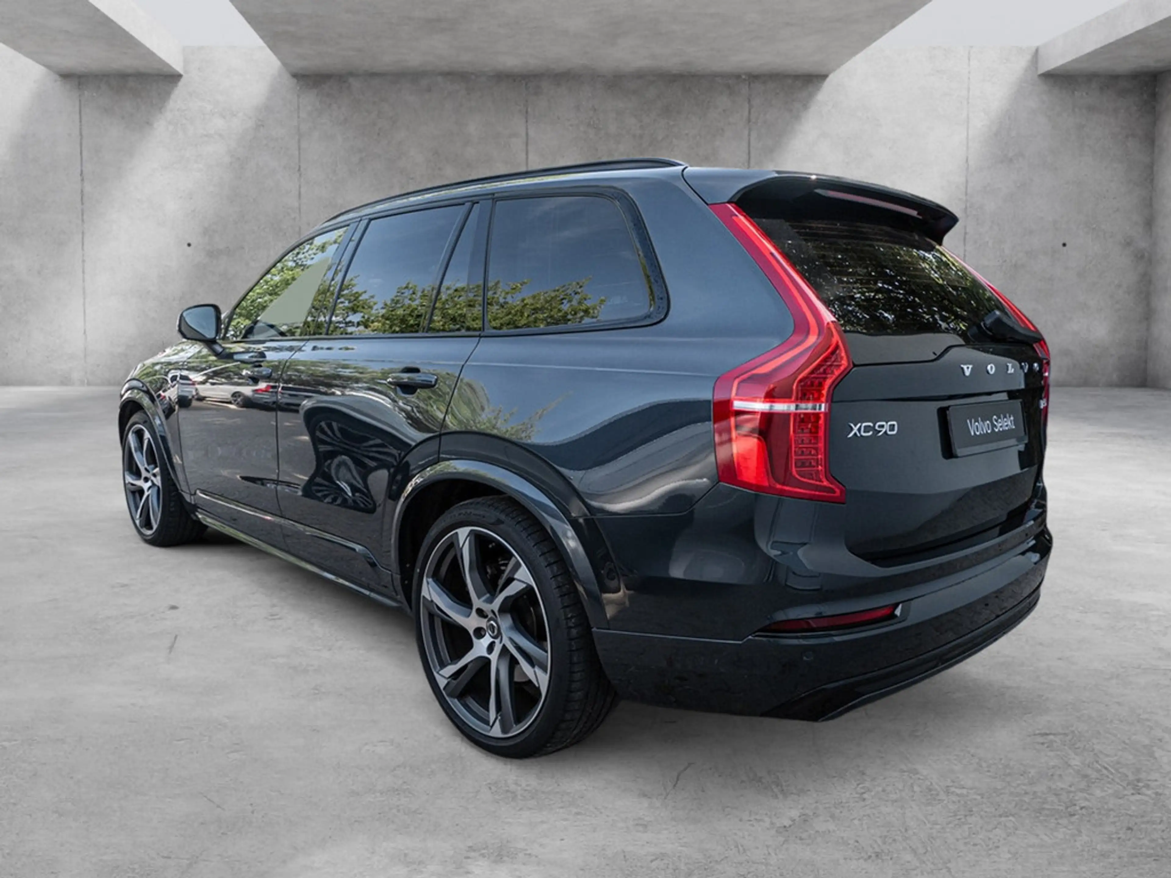 Volvo XC90 B5 AWD R-Design 22" LUFT AHK PANO — photo 3