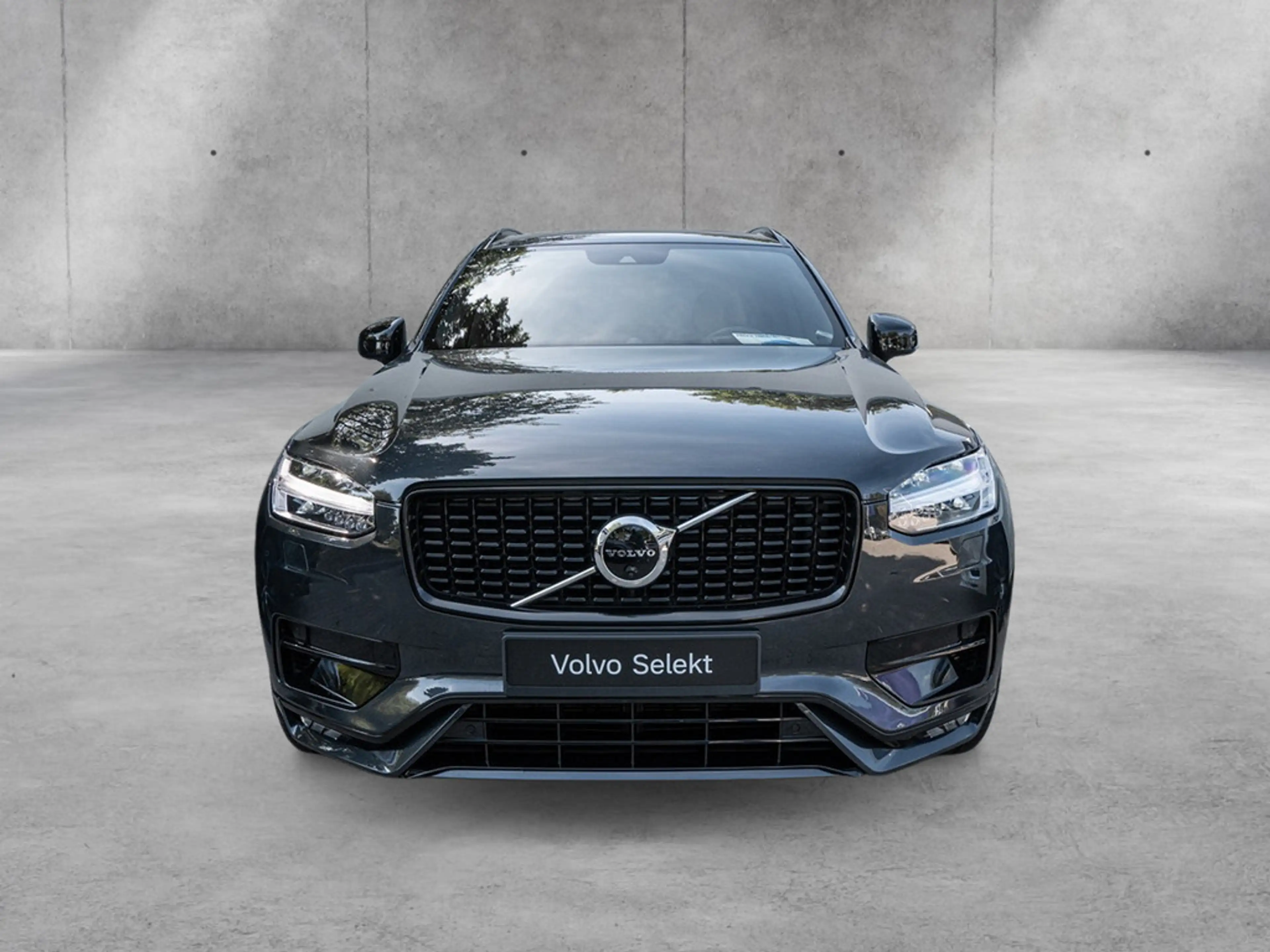 Volvo XC90 B5 AWD R-Design 22" LUFT AHK PANO — photo 2