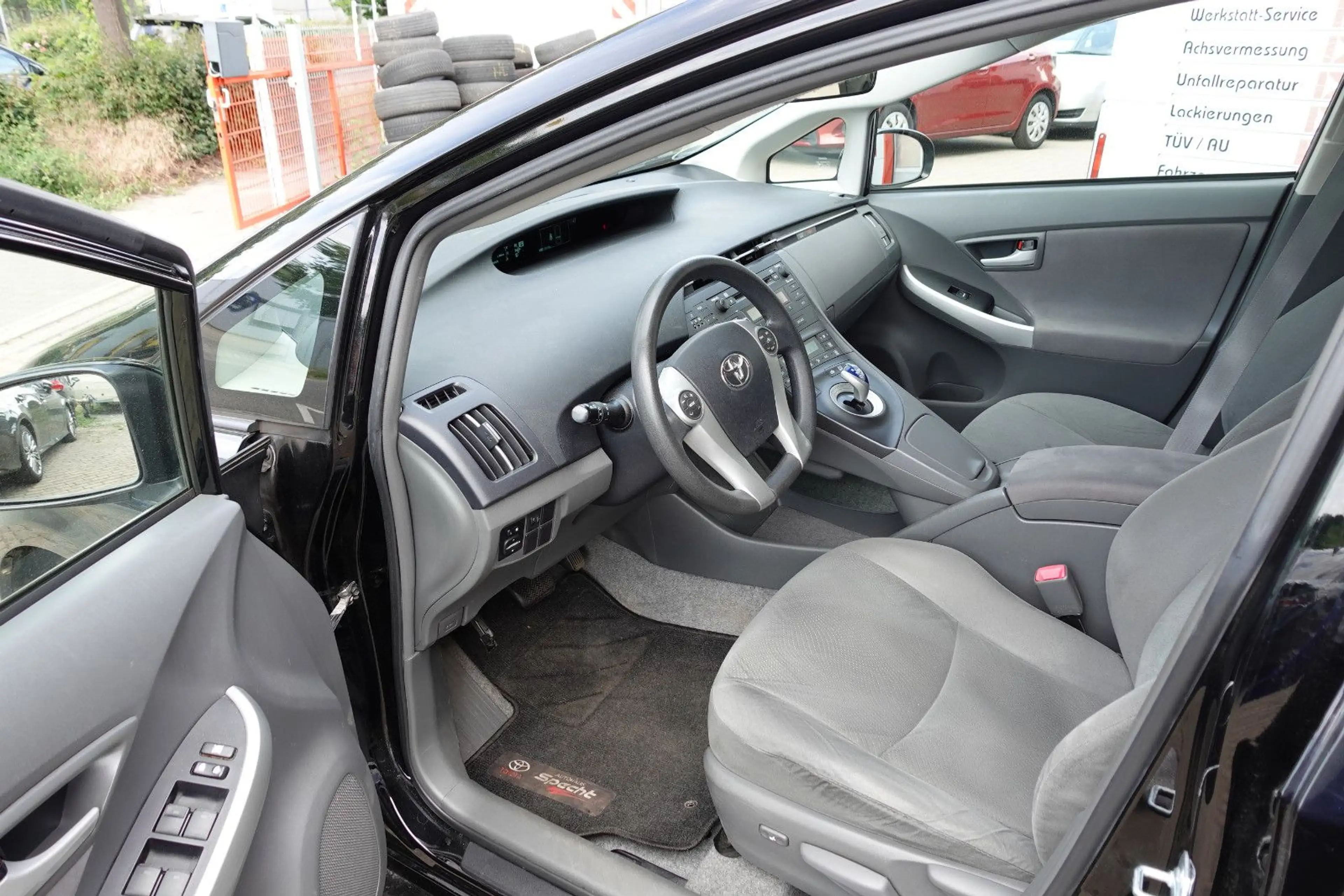 Toyota Prius 1.8l Life lückenloses Toyota  Scheckheft — photo 5
