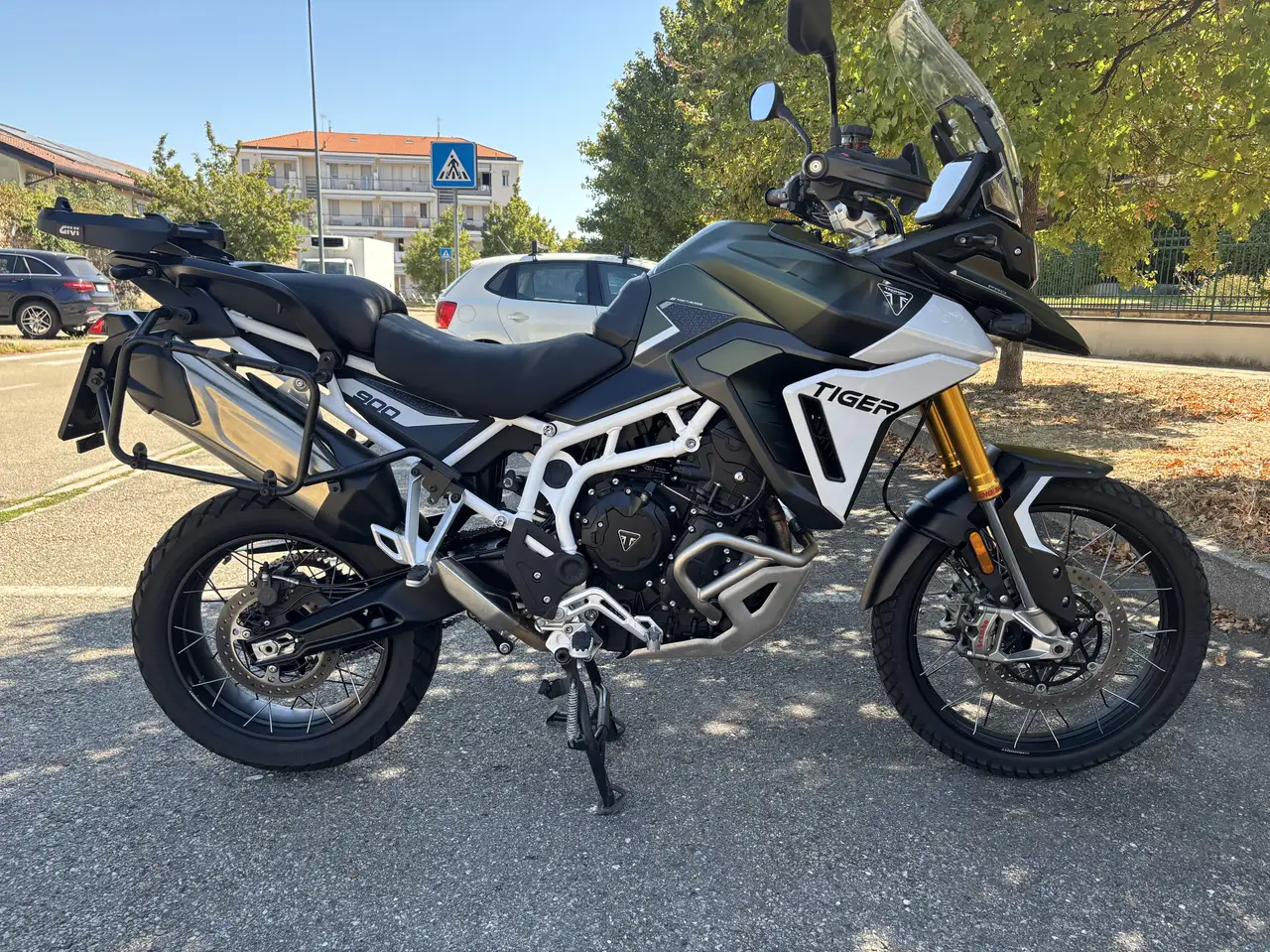 Triumph Tiger 900