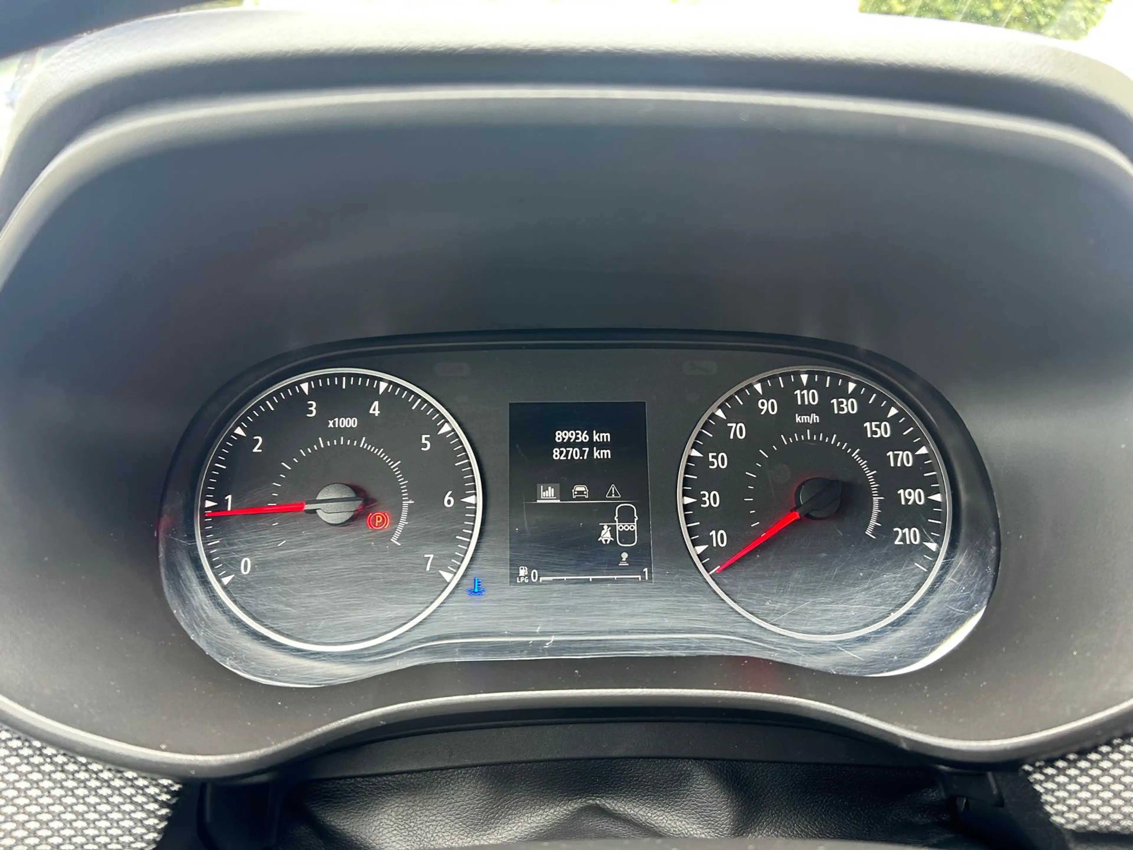 Dacia Jogger TCe 100 Eco-G Extreme +|LPG — photo 11