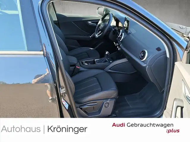 Audi Q2 view 9