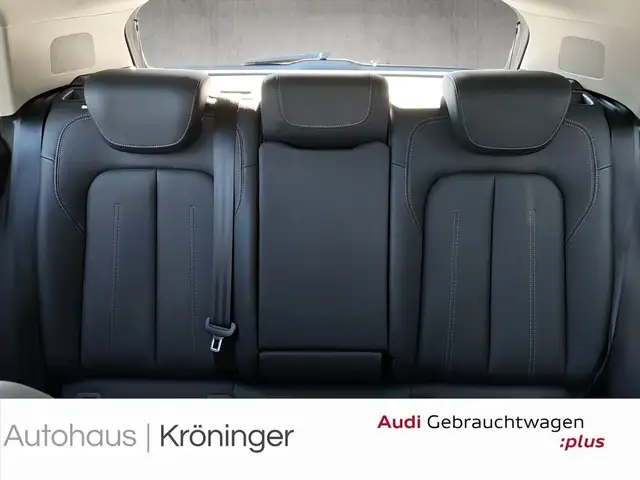 Audi Q2 view 10