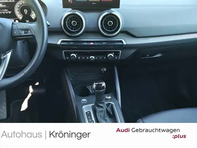 Audi Q2 view 14
