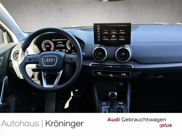 Audi Q2 view 13