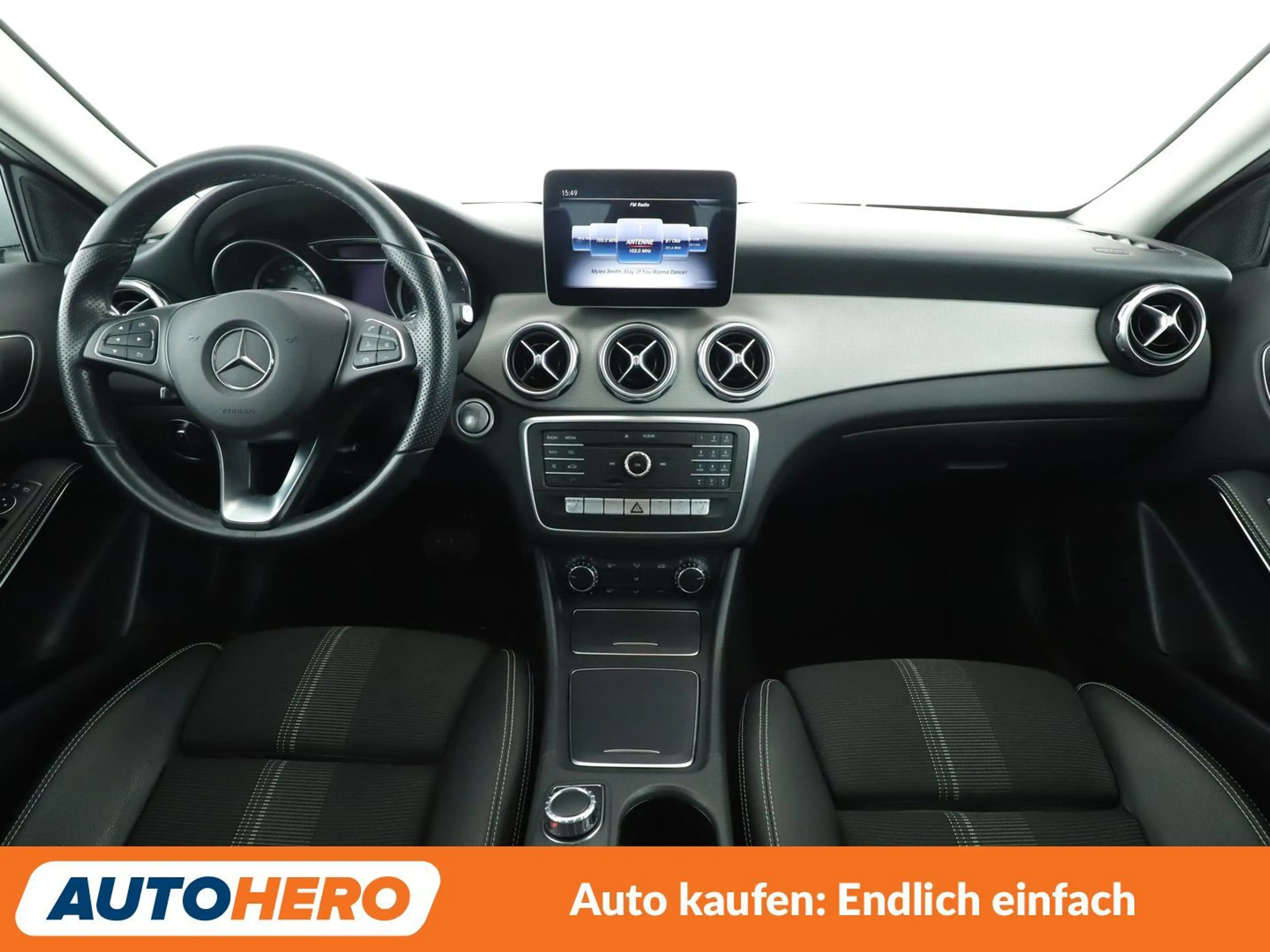Mercedes-Benz GLA 180 Urban Aut.*LED*NAVI*TEMPO*CAM*PDC*SHZ*KLIMA* — photo 12