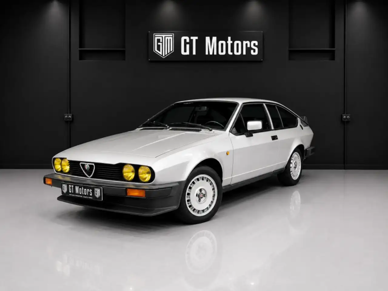 Alfa Romeo Alfetta GTV 2.0 ENTIEREMENT RESTAUREE, foto 1