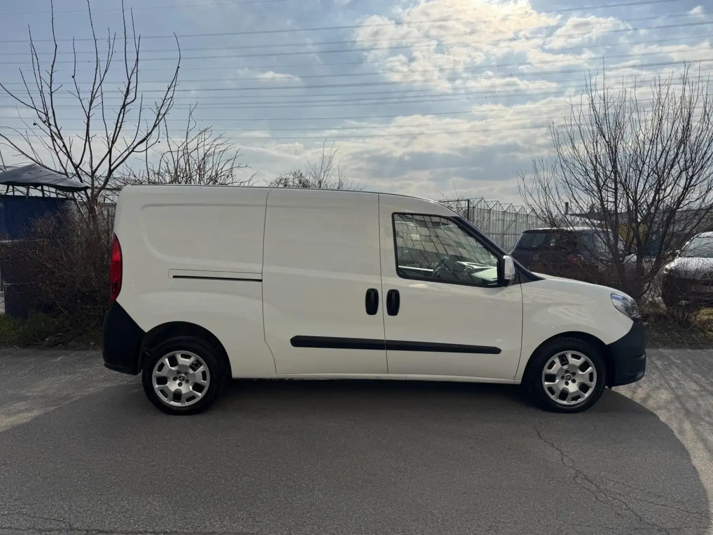 Fiat Doblo Cargo MAXI 1,6 Diesel 105 3-SITZER Pickerl 04/26!! Wit - 2