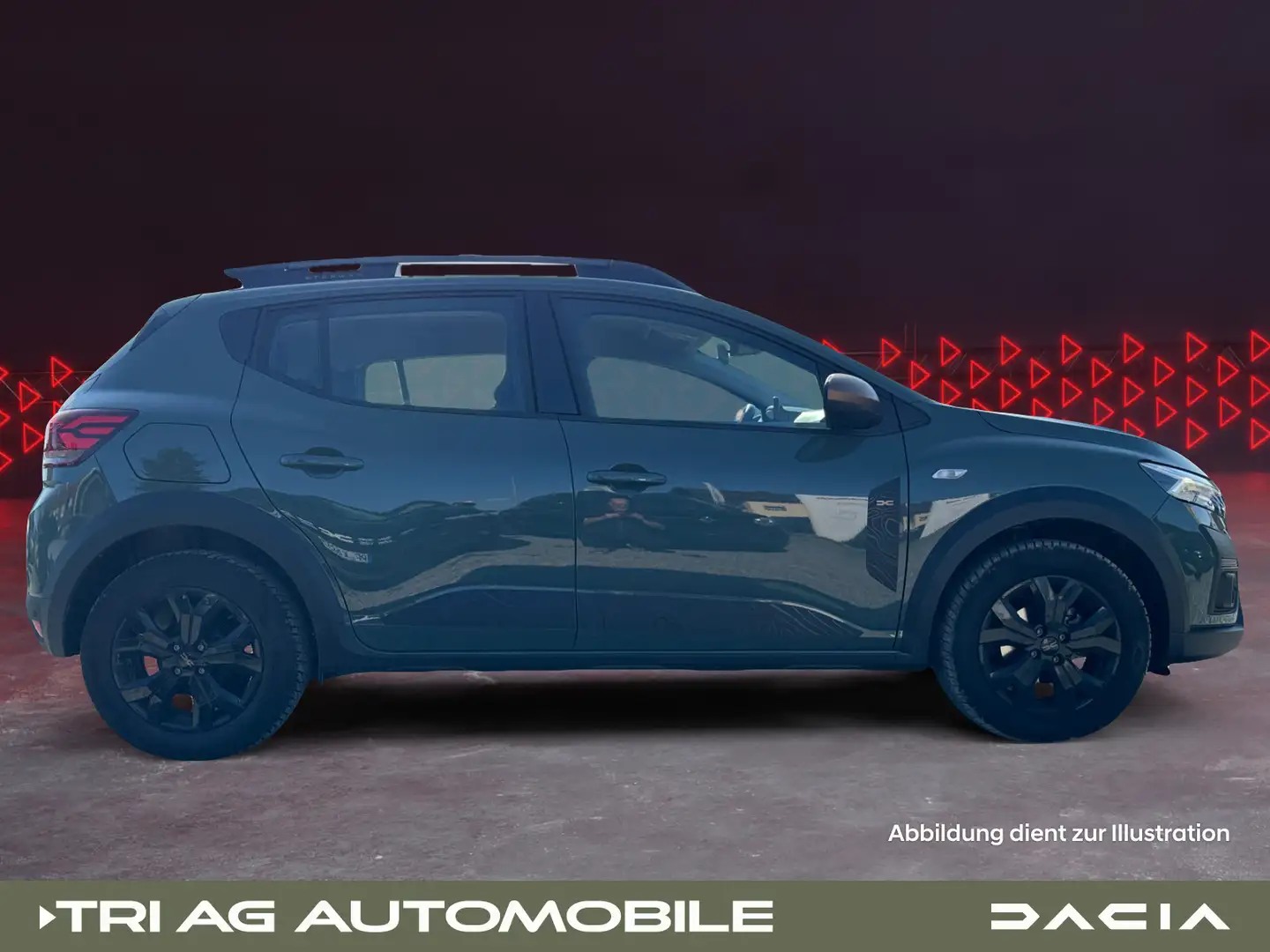 Dacia Sandero Stepway Extreme+ TCe 110 Grün - 2