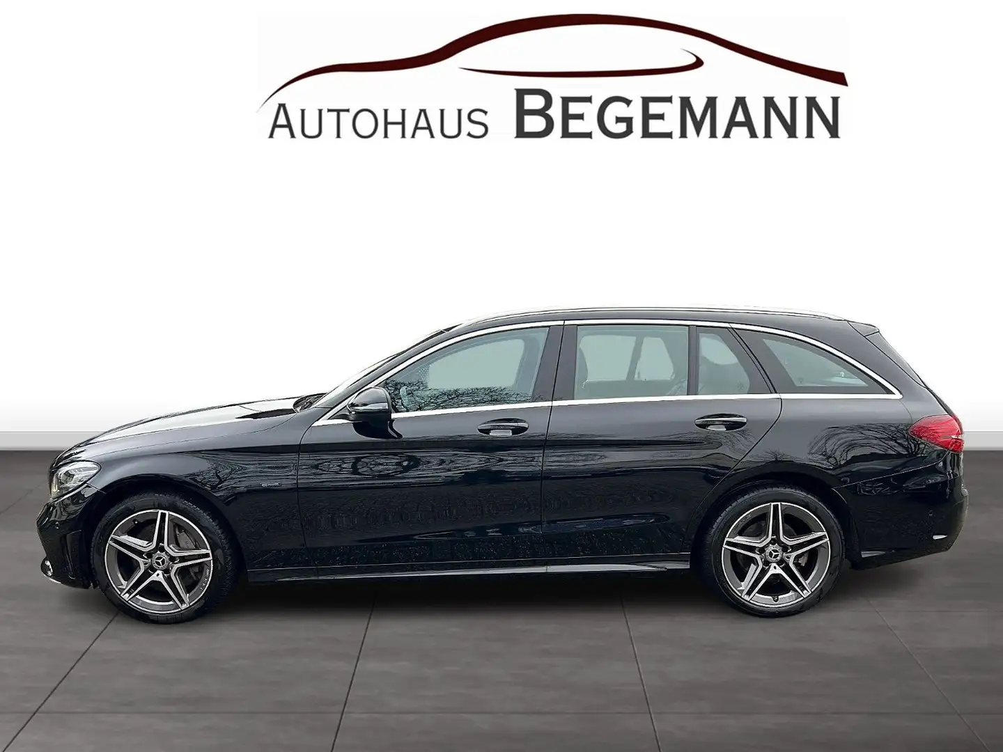 Mercedes-Benz C 300 T de AMG-Line AHK HUD Negro - 2