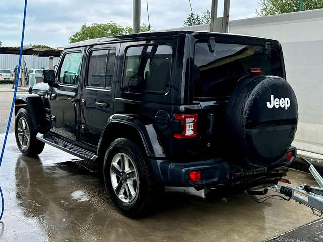 Jeep Wrangler Unlimited 2.2 CRDi AWD Automatik Sahara