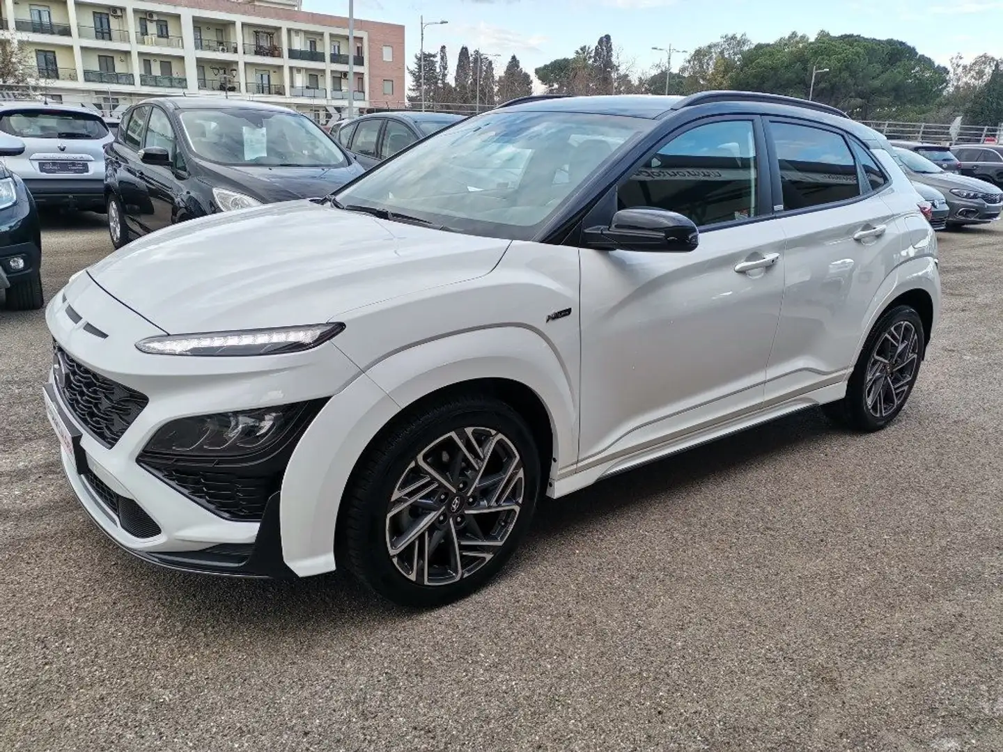 Hyundai KONA 1.0 T-GDI Hybrid 48V iMT NLine Bianco - 1