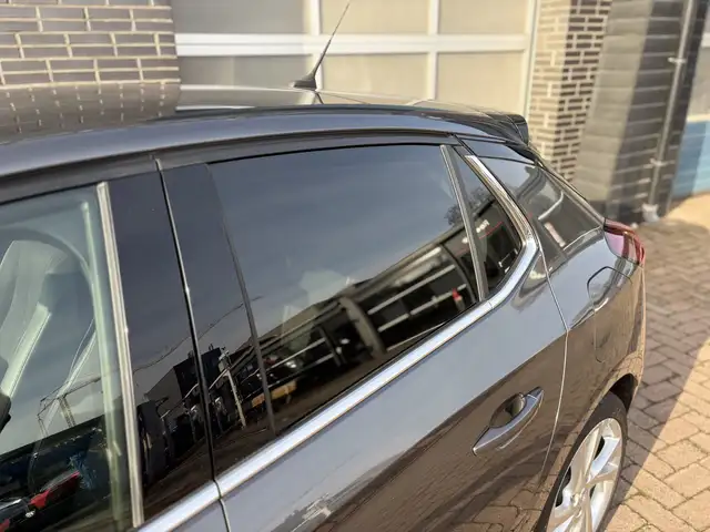 Opel Corsa view 8