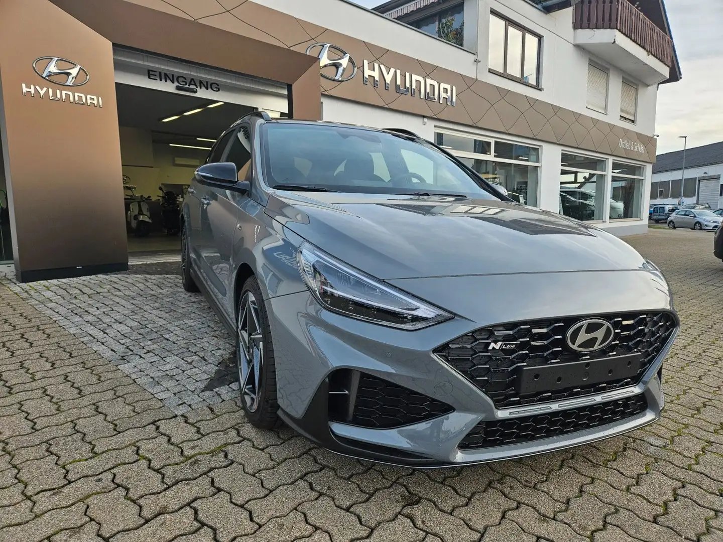 Hyundai i30 Kombi 1.5T-GDi N Line Vollausstattung Grijs - 1