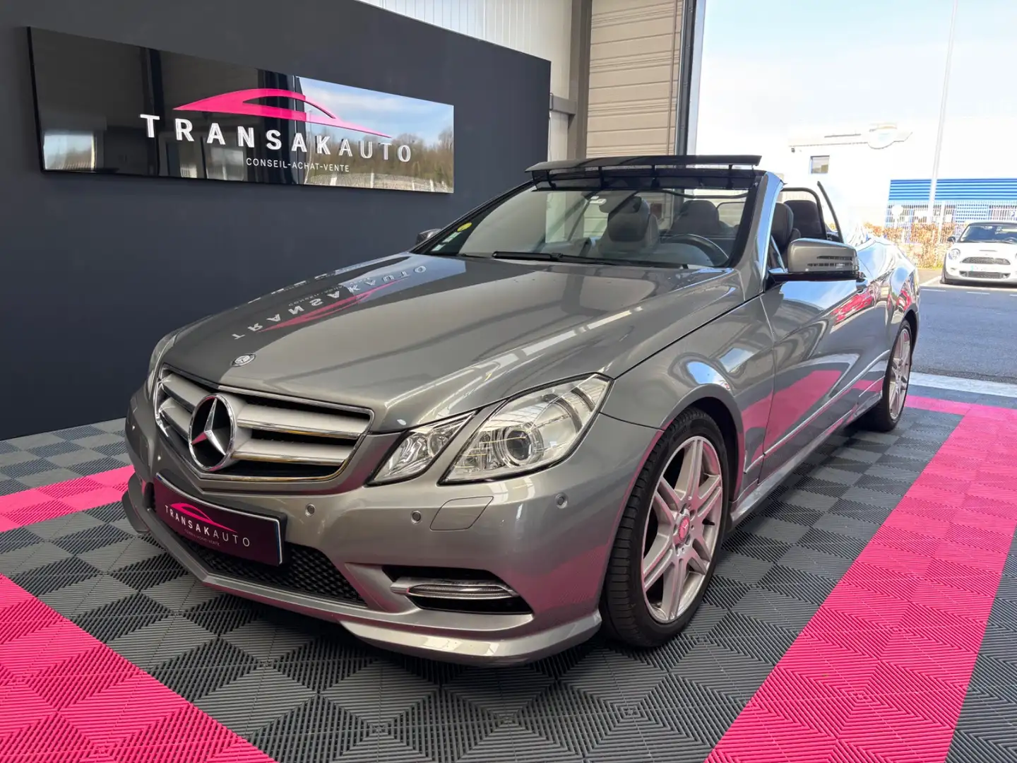 Mercedes-Benz E 350 Classe E Cabriolet 350 BlueTEC Executive A Grau - 1