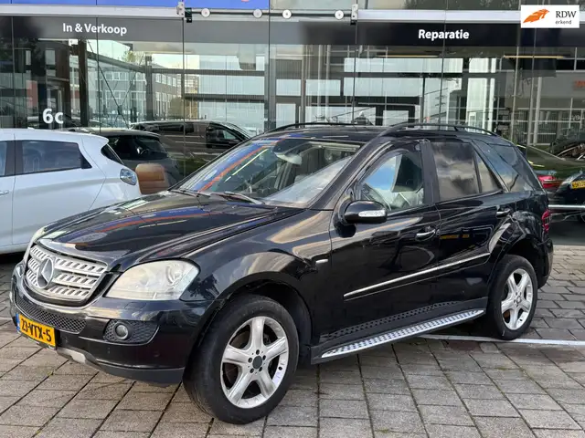Mercedes-Benz ML 320