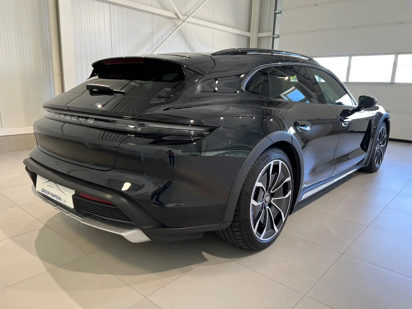 Porsche Taycan 93.4 kWh 4 Cross Turismo Noir - 2