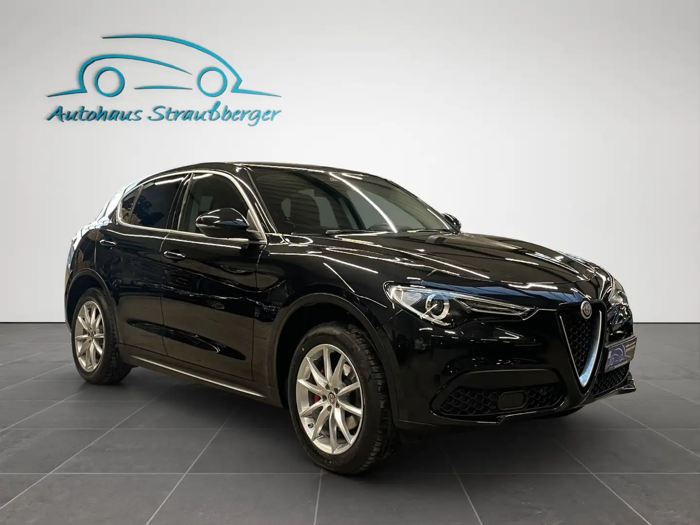 Alfa Romeo Stelvio Super Q4 Schwarz - 2