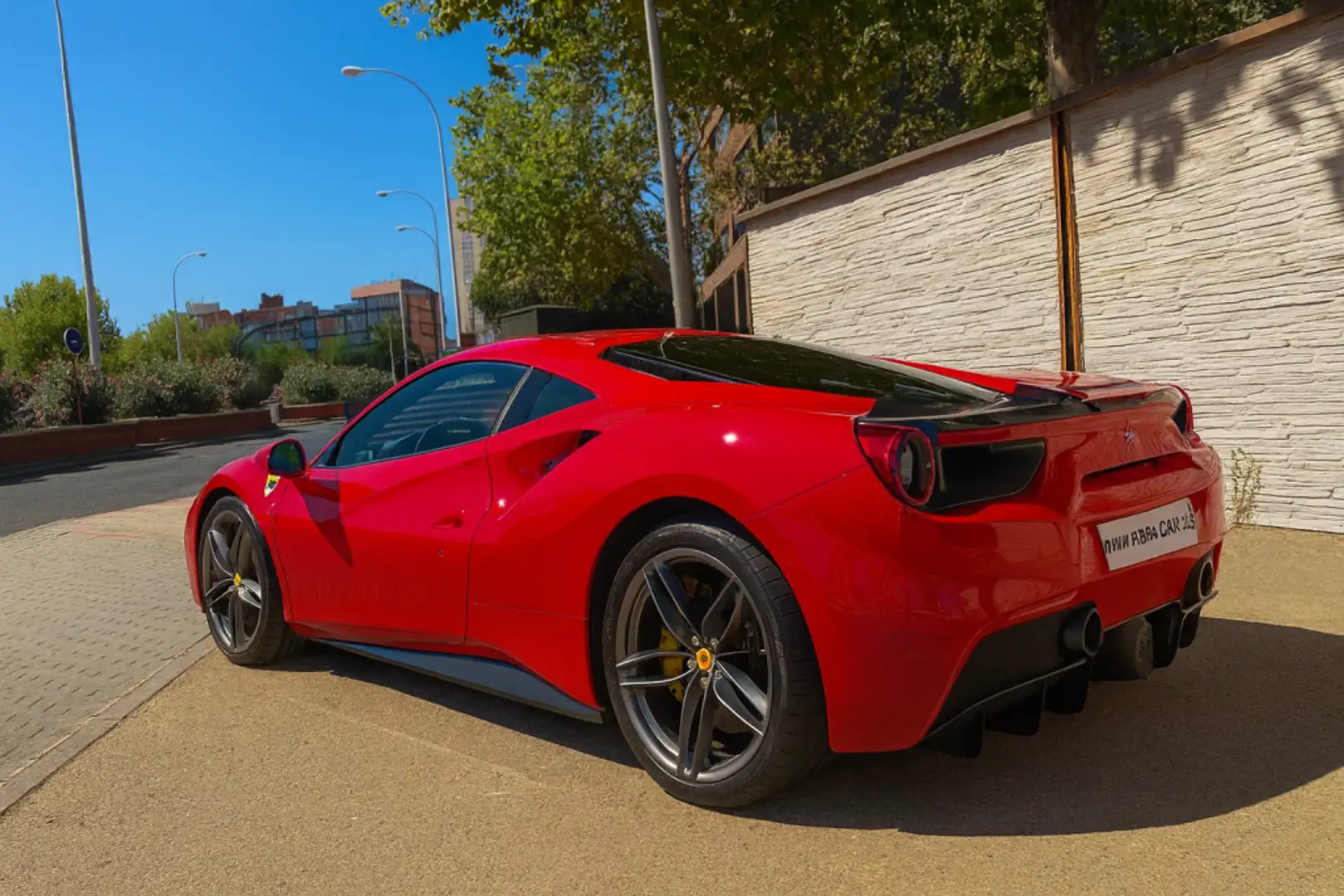 Ferrari 488 GTB Rojo - 2