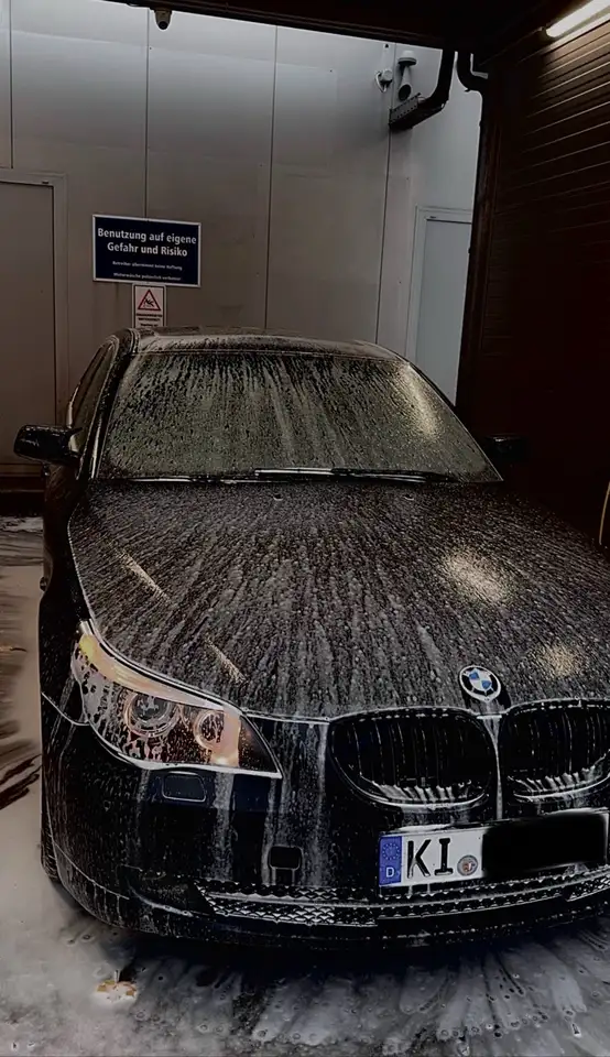 BMW 525