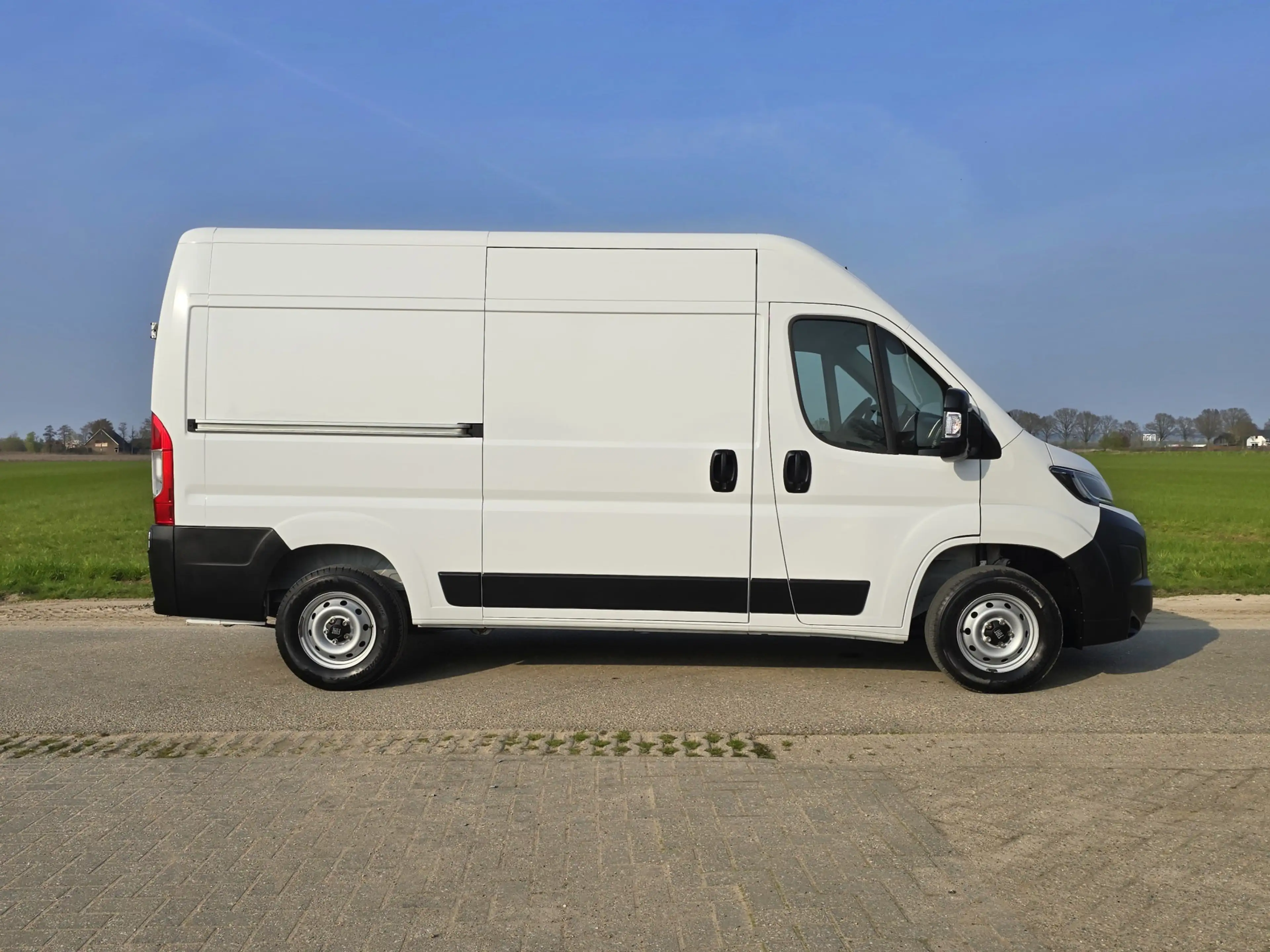 Fiat Ducato 35 2.2 MultiJet L2H2 - 140 Pk - Euro 6 - Groot Sch — photo 9