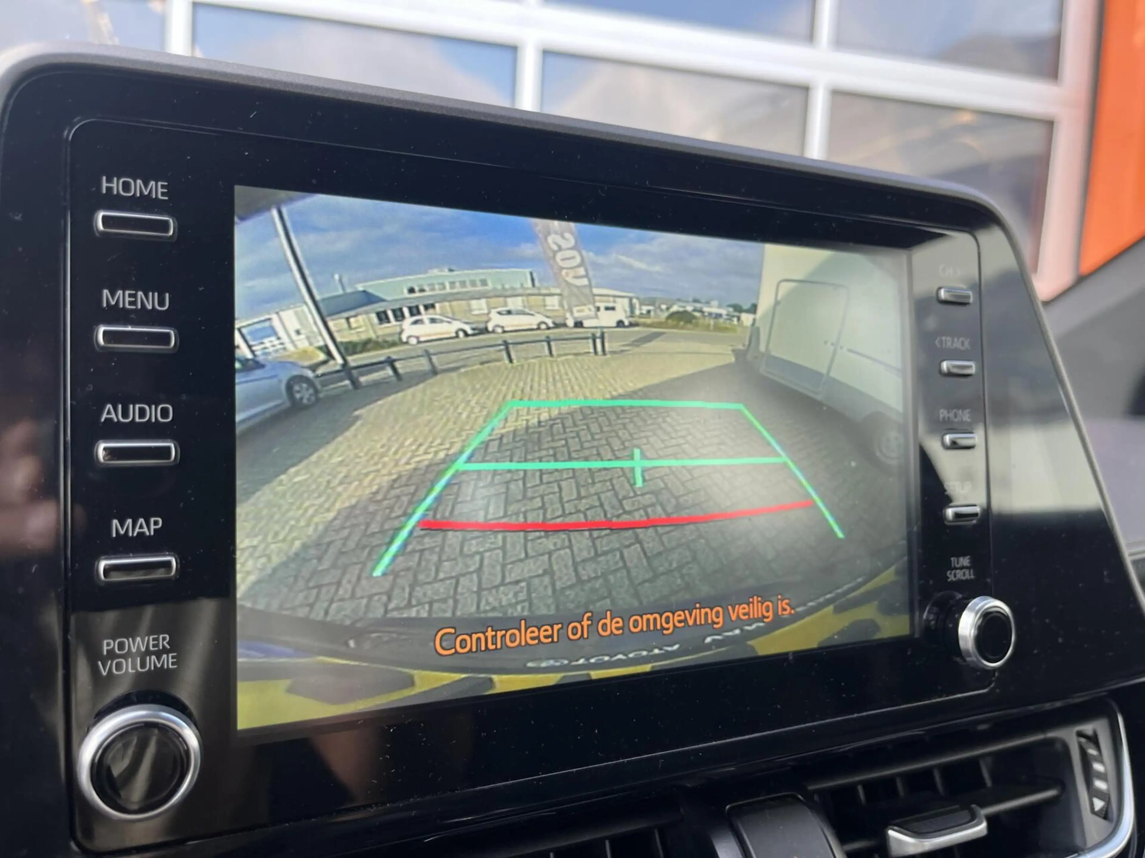 Toyota C-HR 1.8 Hybrid LED+CARPLAY+CAMERA+STOELVERW+DEALEROH — photo 6