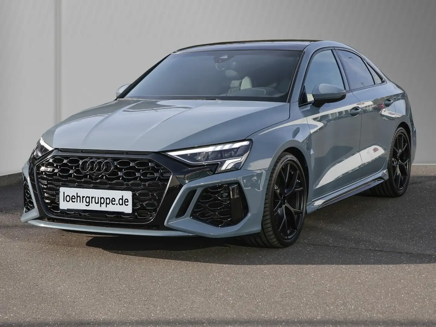 Audi RS3 RS 3 Limousine 2.5 TFSI ACC Panorama B&O Kamera Grau - 2