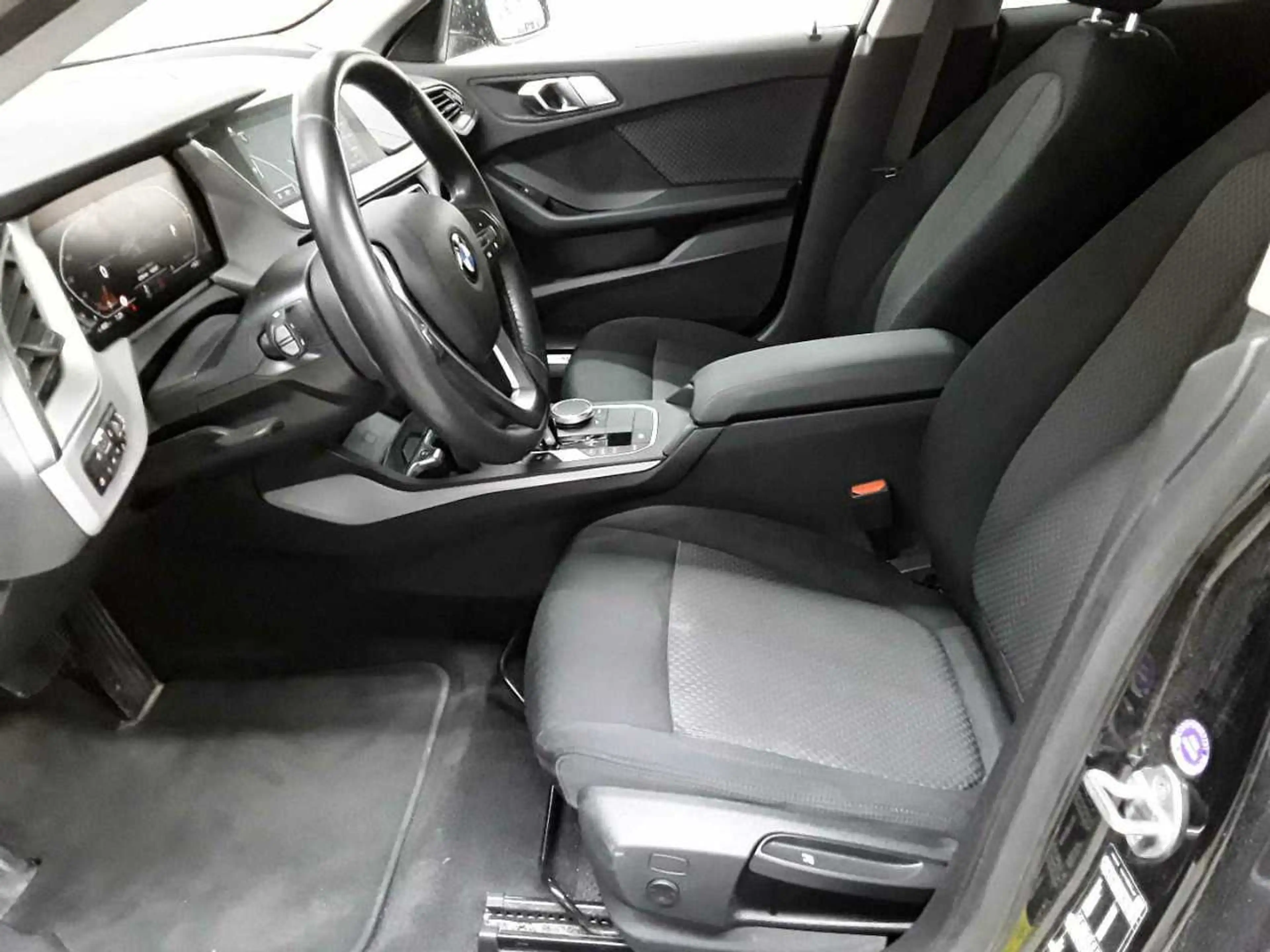 BMW 216 216d Gran Coupe  Aut. Advantage Navi GD AHK — photo 3