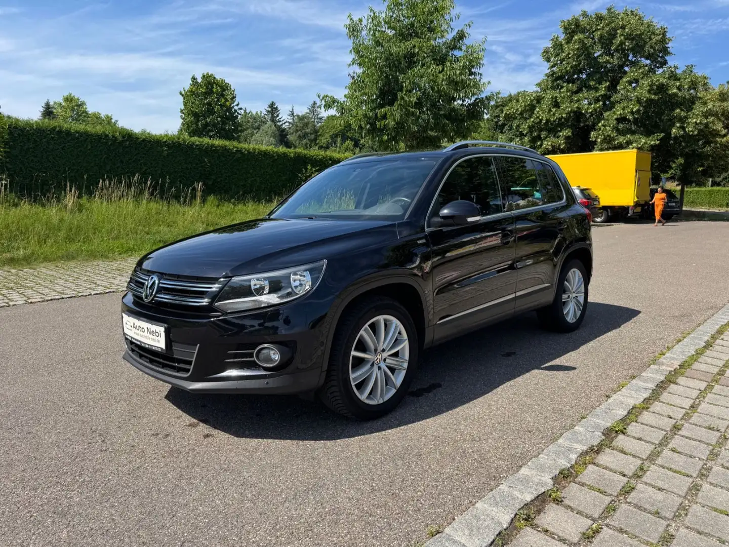 Volkswagen Tiguan Life BMT*Automatik*1.4*Pano.*Klimaa.* Zwart - 1