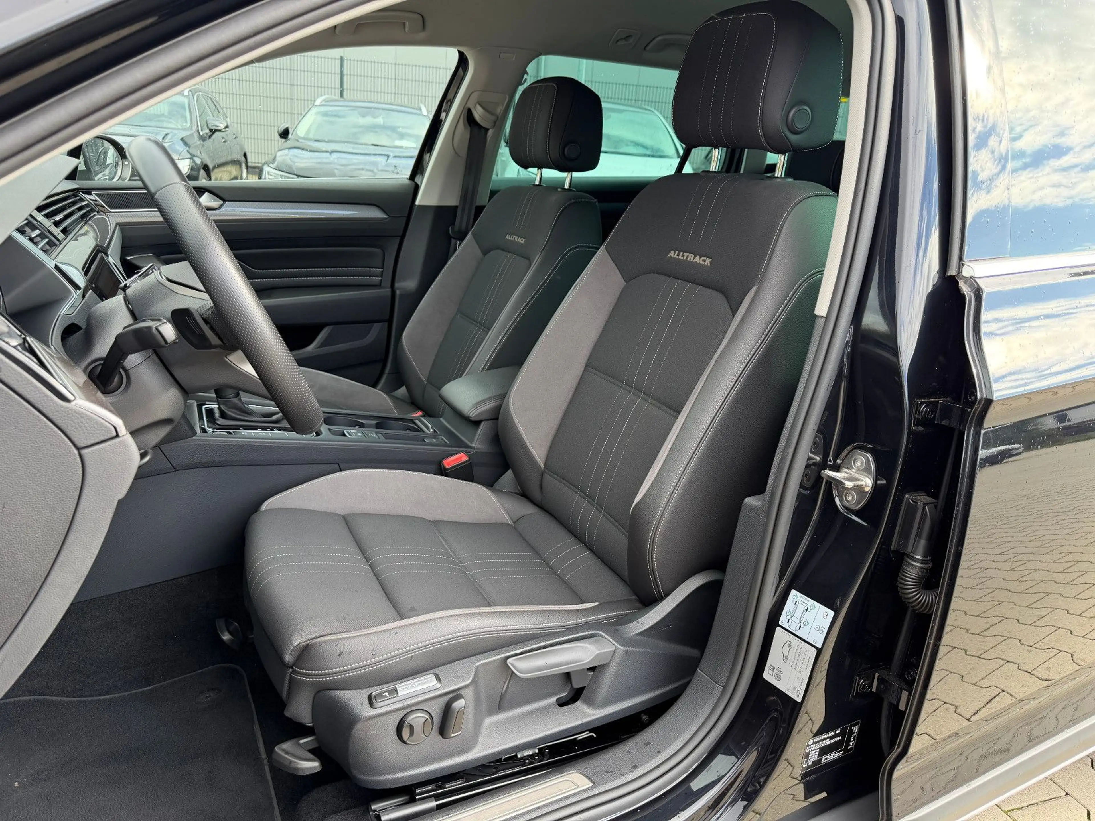 Volkswagen Passat Alltrack 4Motion 2.0 Aut. Assi Kamera LED — photo 14
