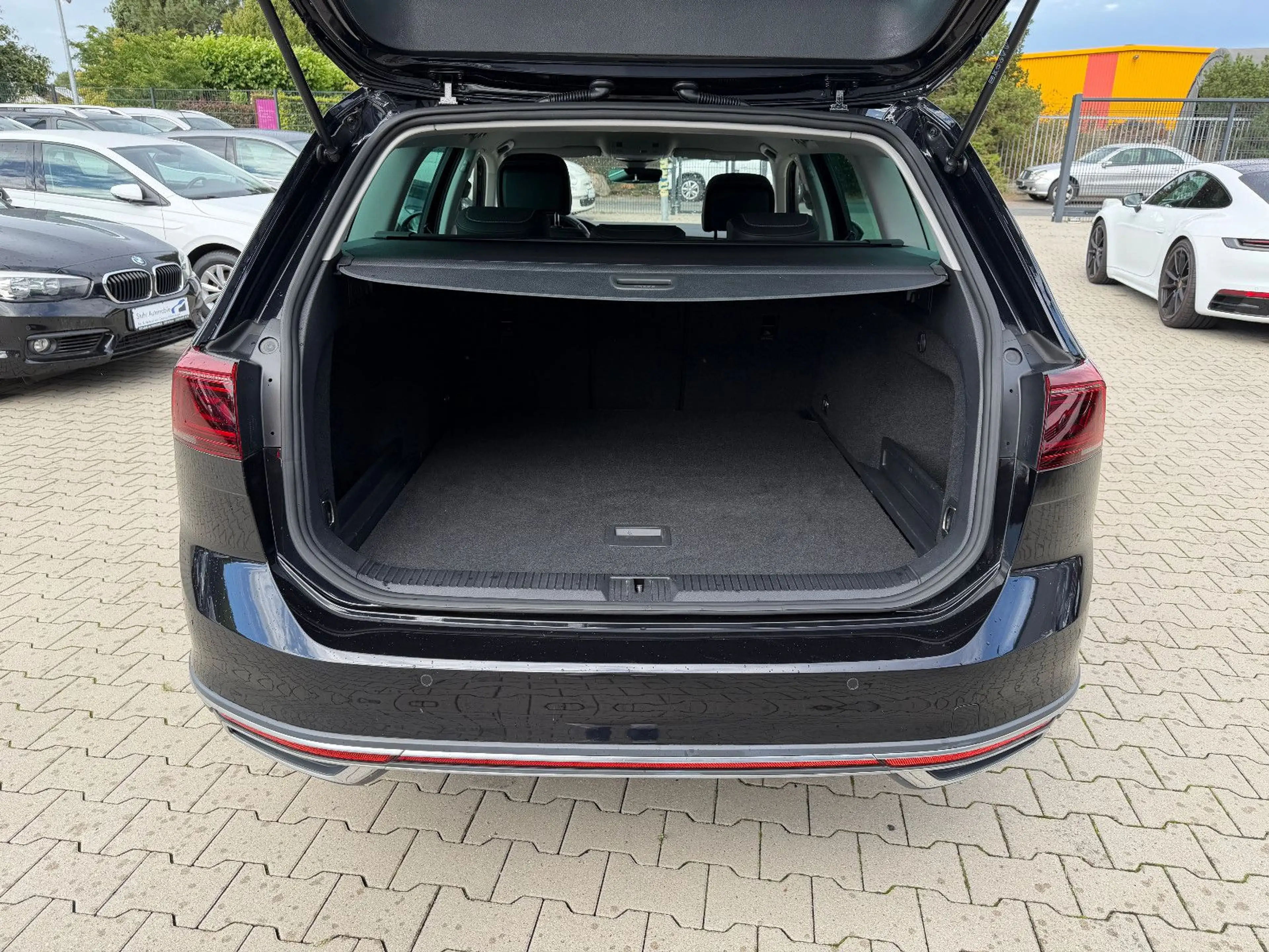Volkswagen Passat Alltrack 4Motion 2.0 Aut. Assi Kamera LED — photo 9
