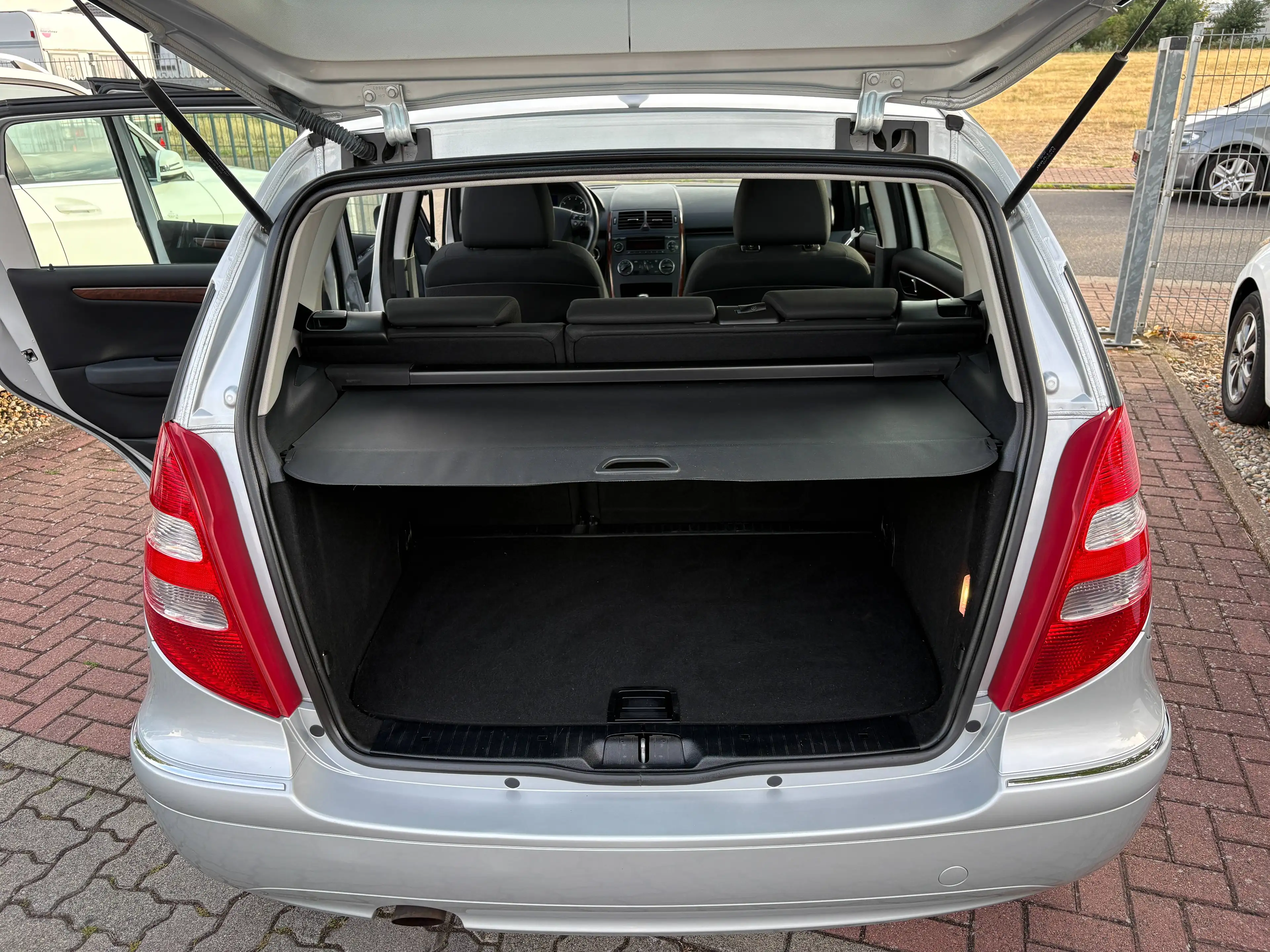 Mercedes-Benz A 150 A 150 5-türig (169.031) — photo 11