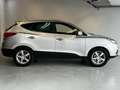 Hyundai iX35 1.7 CRDi 2WD //1er Pro // Car- pass !!! Gris - thumbnail 4