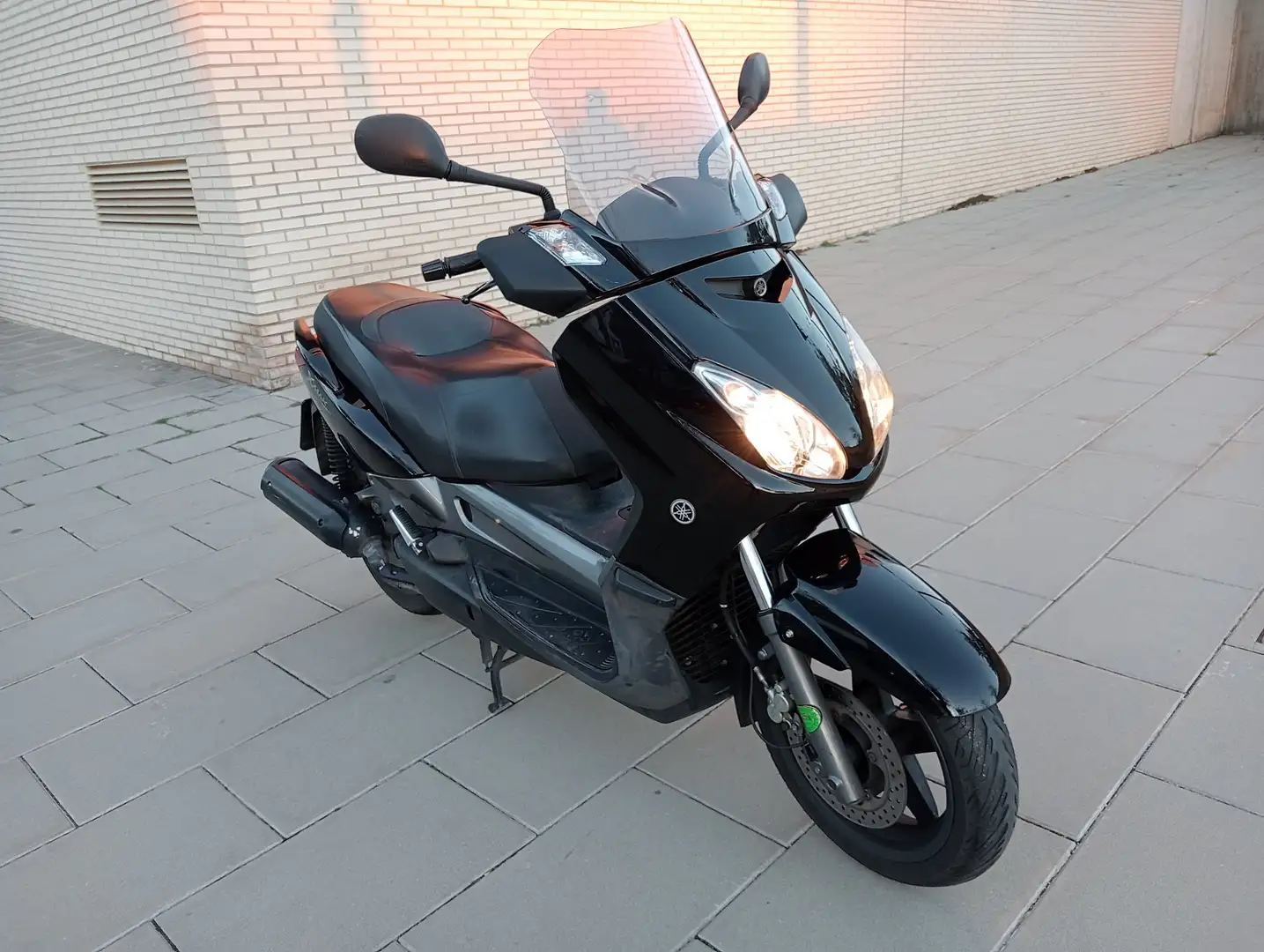 Yamaha X-Max 125 - 1