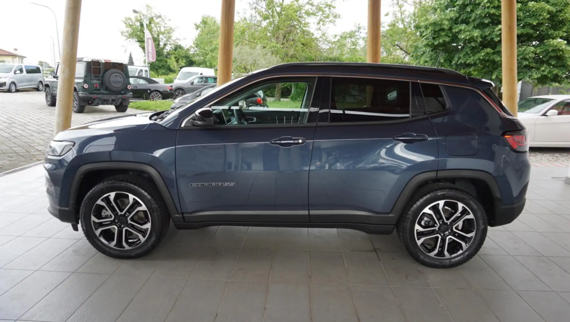 Jeep Compass 1.3 Turbo T4 190 CV PHEV AT6 4xe Limited Blauw - 2