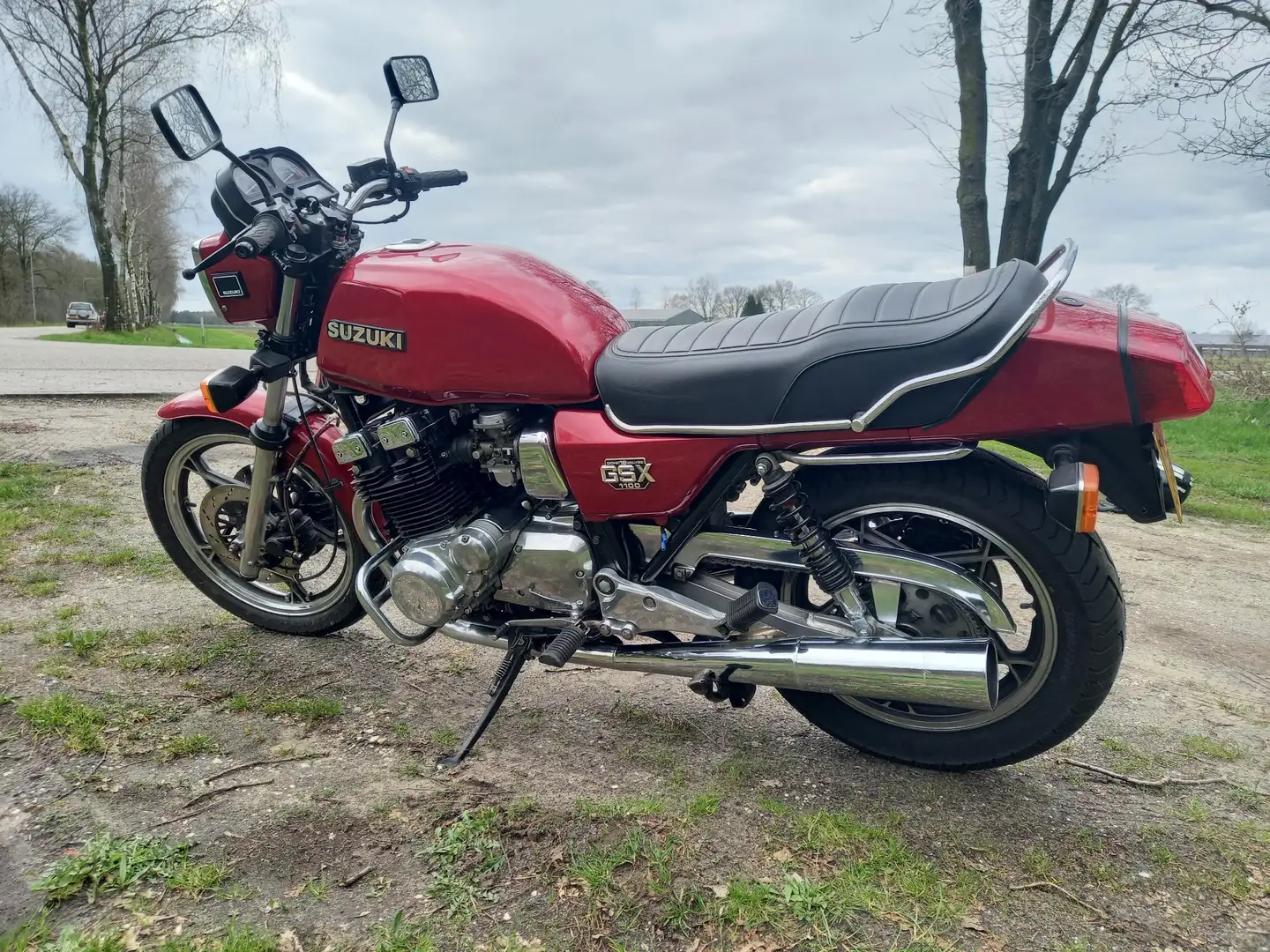 Suzuki GSX 1100 et ex Red - 1