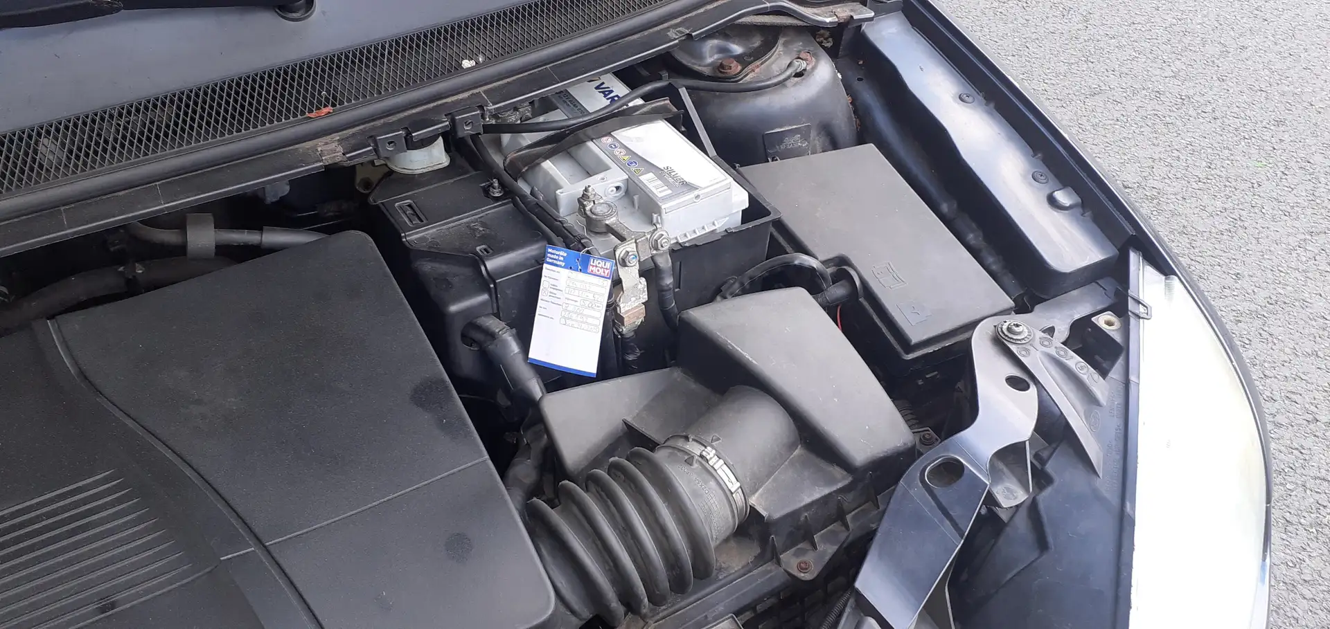 Ford Focus Focus Turnier (FFV) flexifuel Turnier 1.8 (FFV) fl Grau - 1