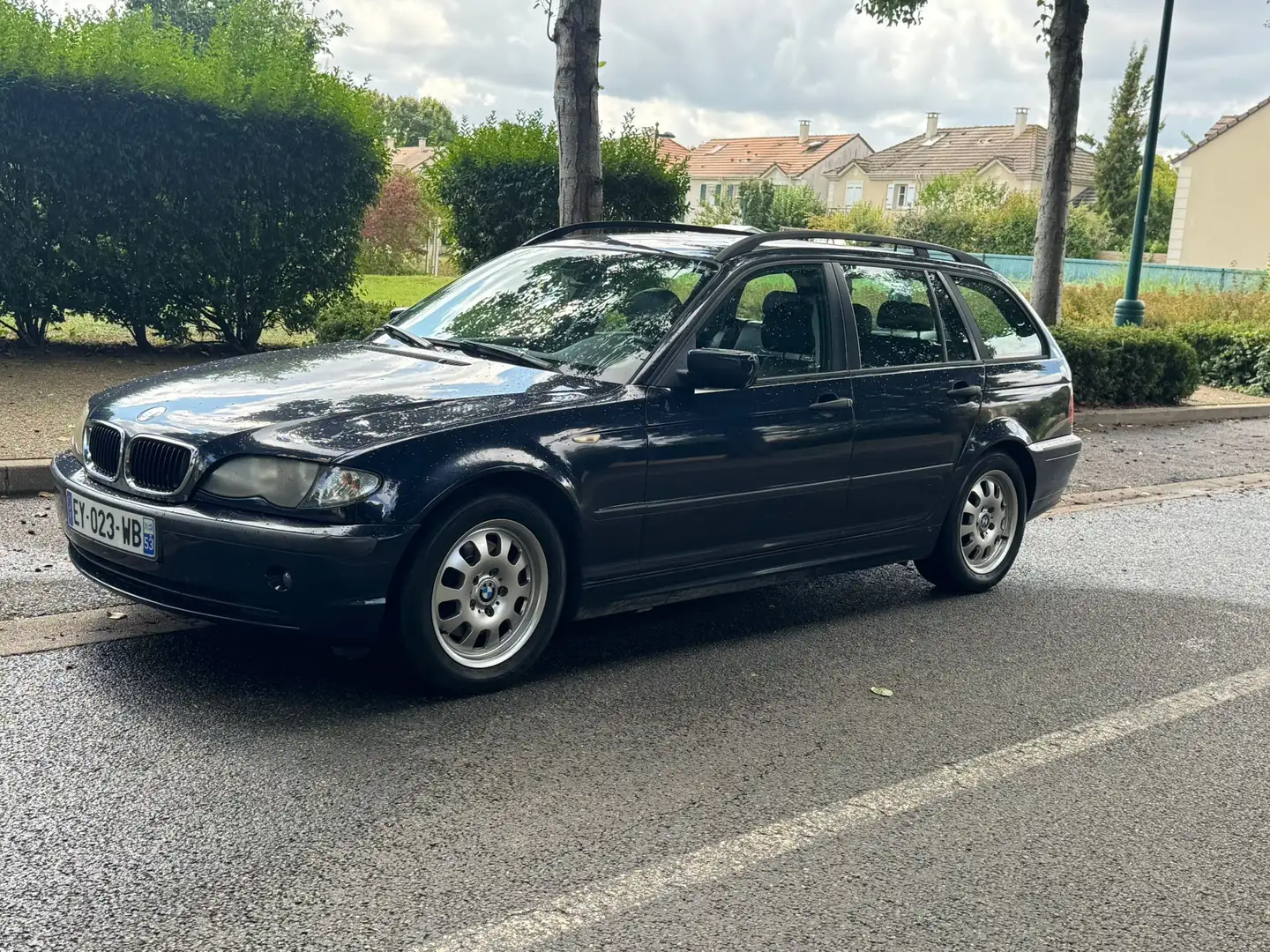 BMW 320 Touring 320d Preference Business A - 1