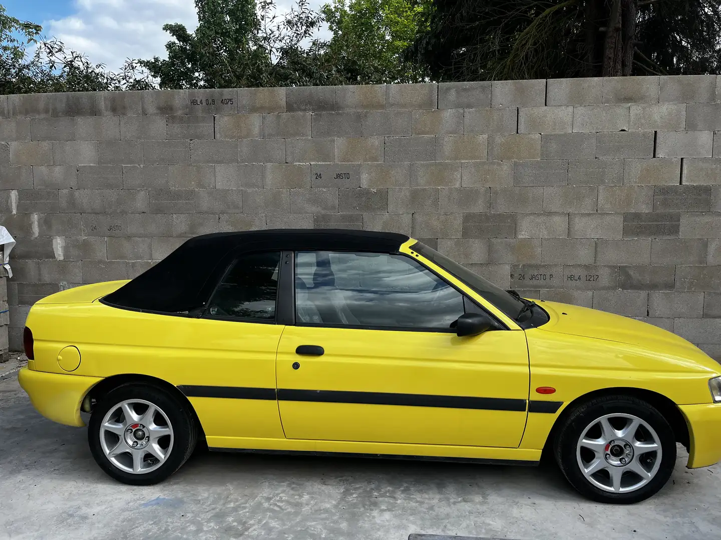 Ford Escort TD Flair - 1