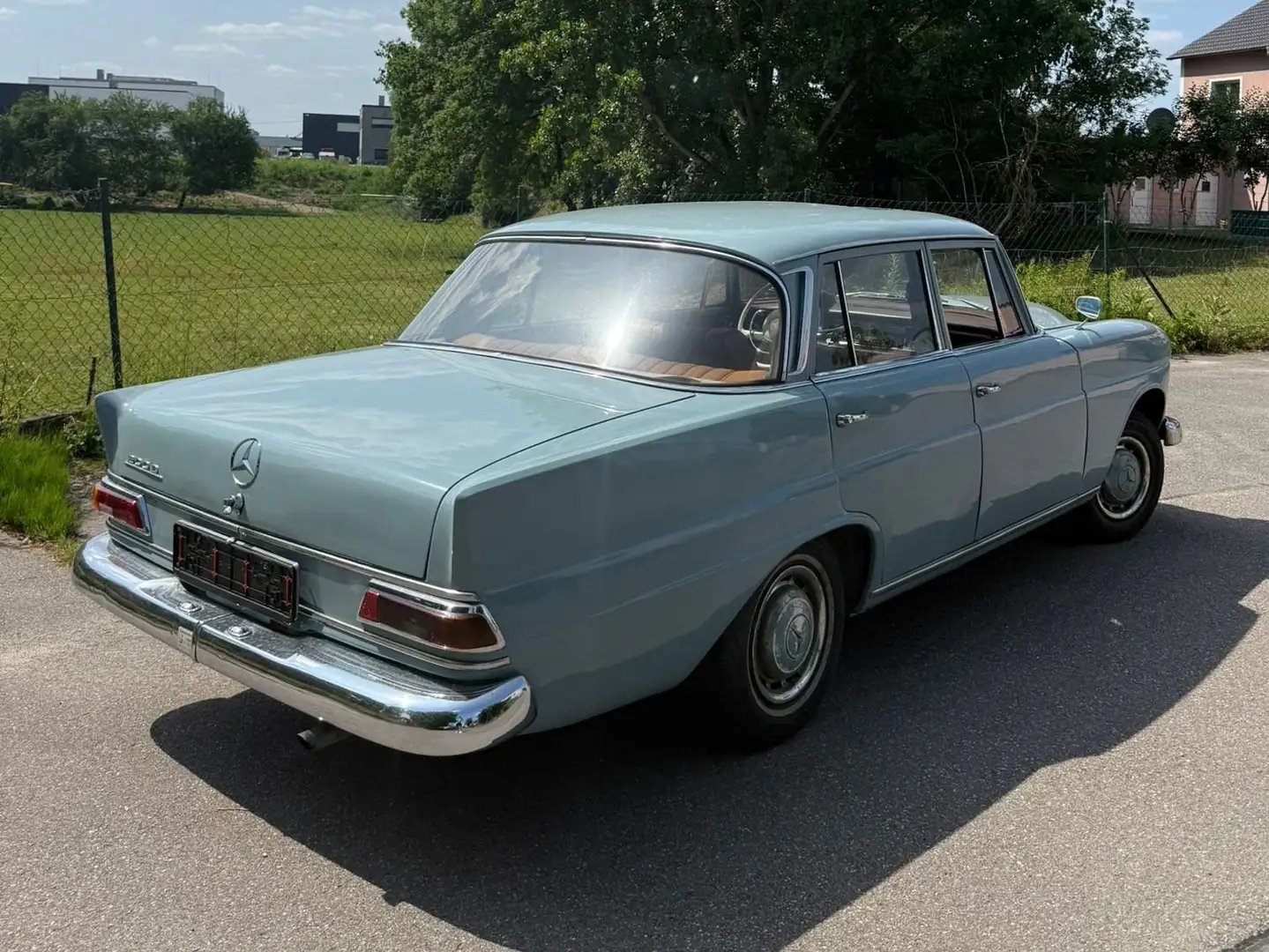 Mercedes-Benz 200 W110 200 Diesel Heckflosse H-Zulassung 9/2026 Bleu - 2