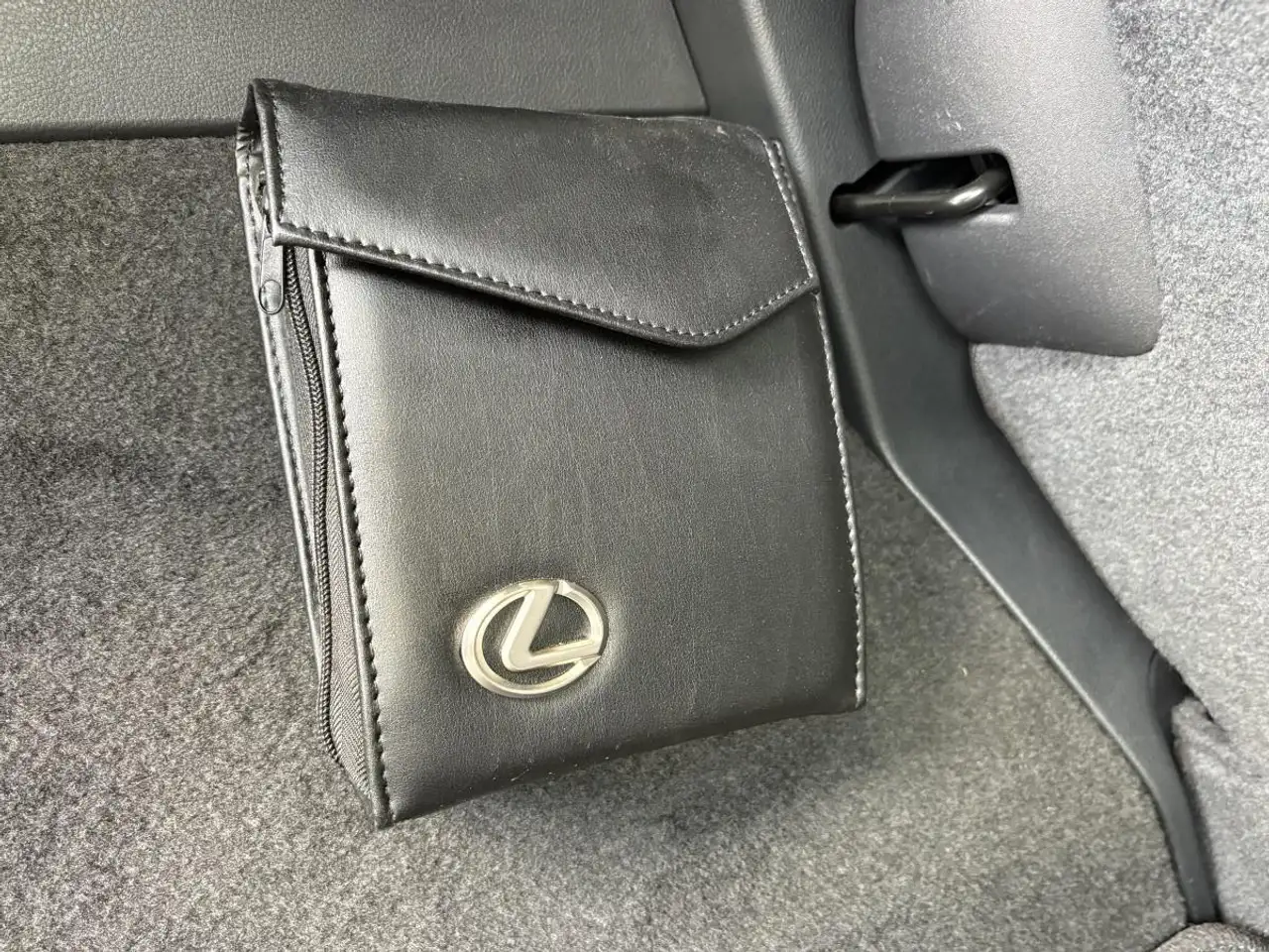 Lexus NX снимка Lexus NX